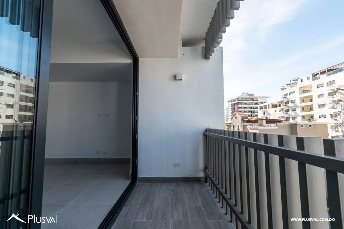 Se Alquila apartamento de piso alto en Piantini 458074