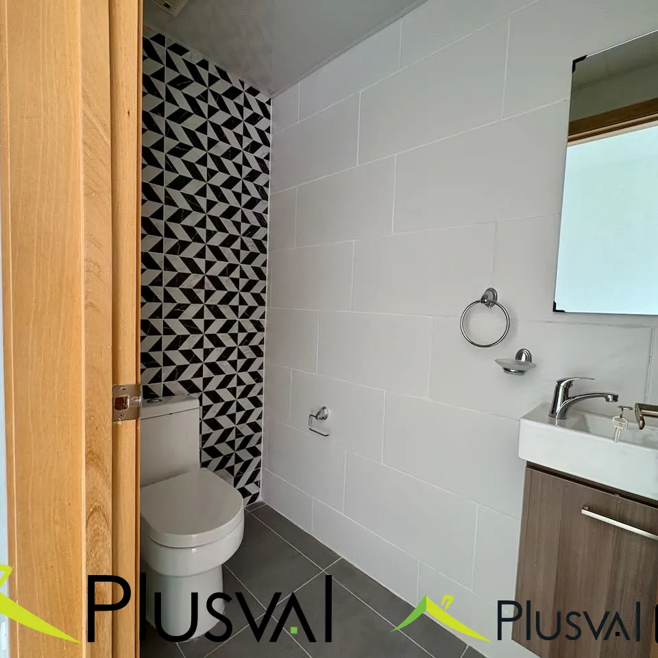 Apartamento de 1 habitación en Bella Vista con balcón, piscina, gimnasio y salón multiusos. 431956