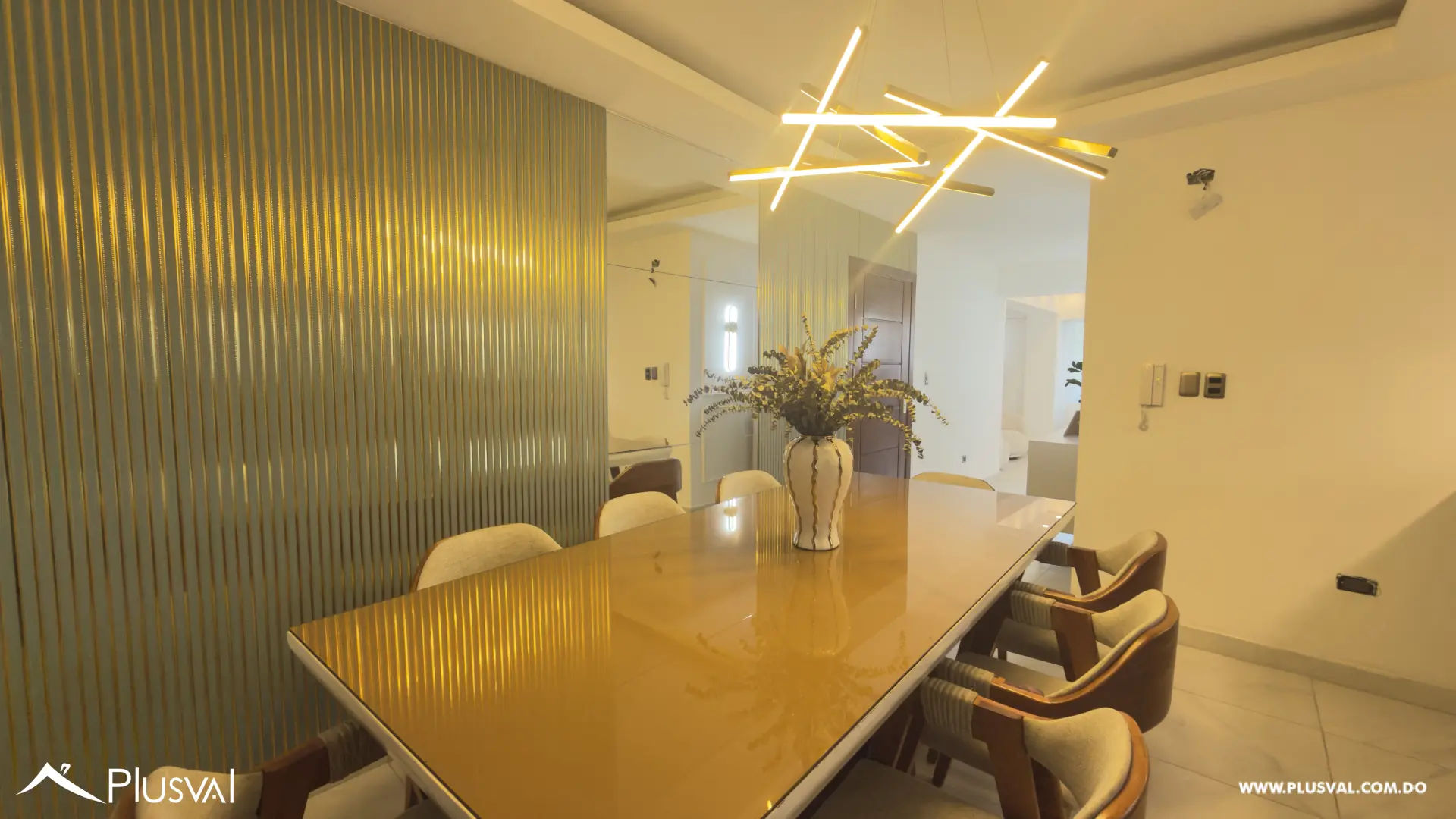 Apartamento con terraza en venta en Renacimiento 516684