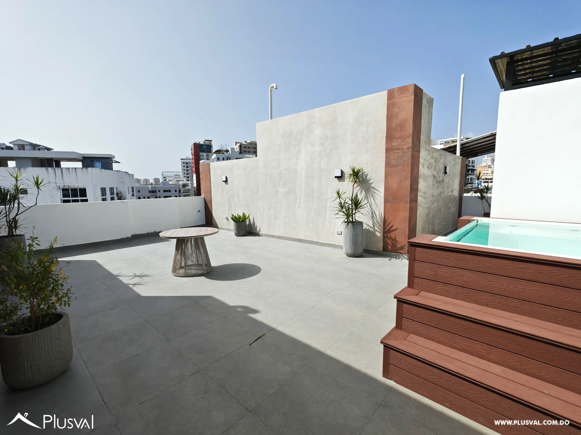 Apartamento con terraza en venta en el Vergel 527008