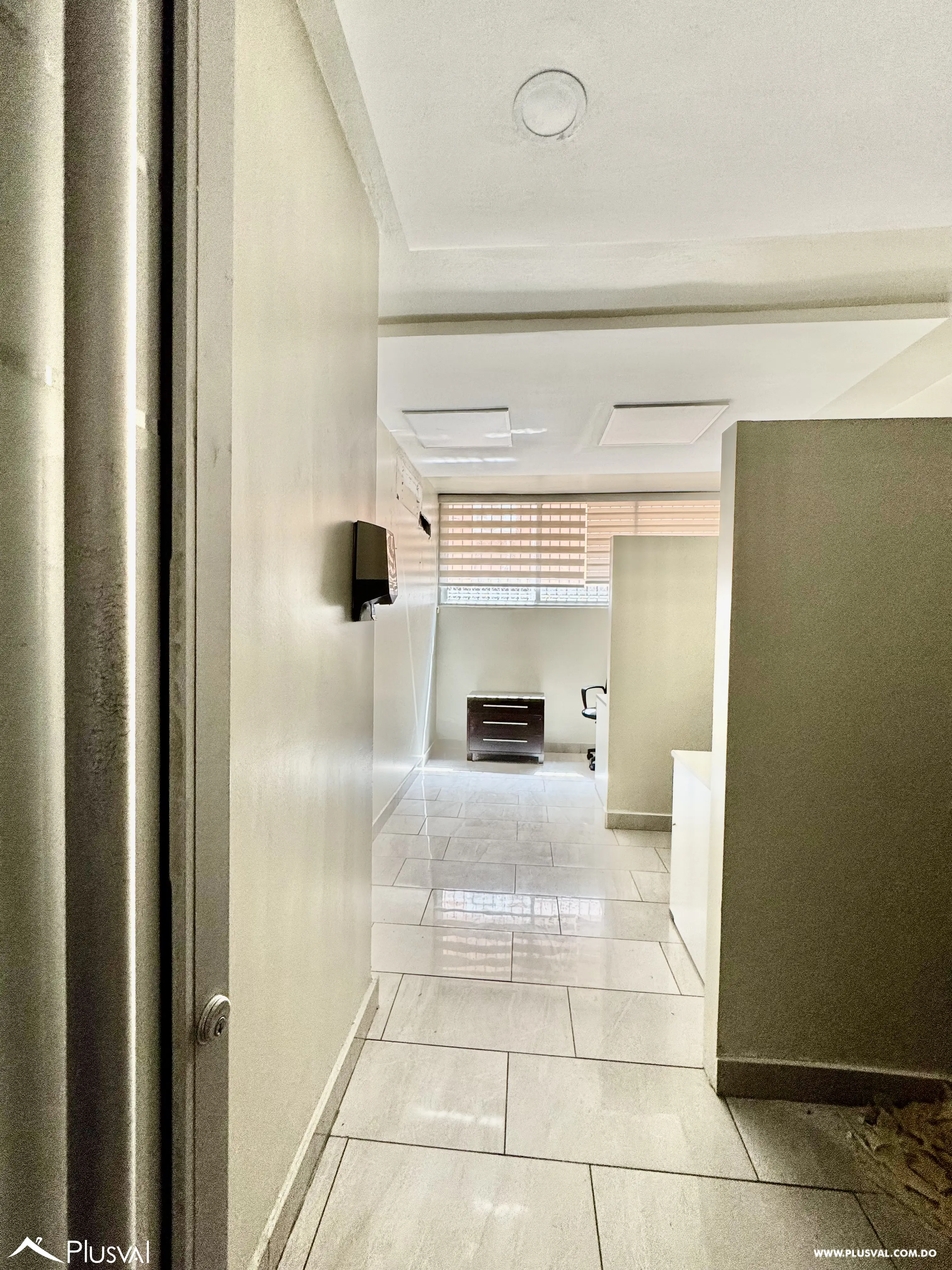 Alquilo Maravilloso Local Comercial en Esquina en Arroyo Hondo Viejo 512869