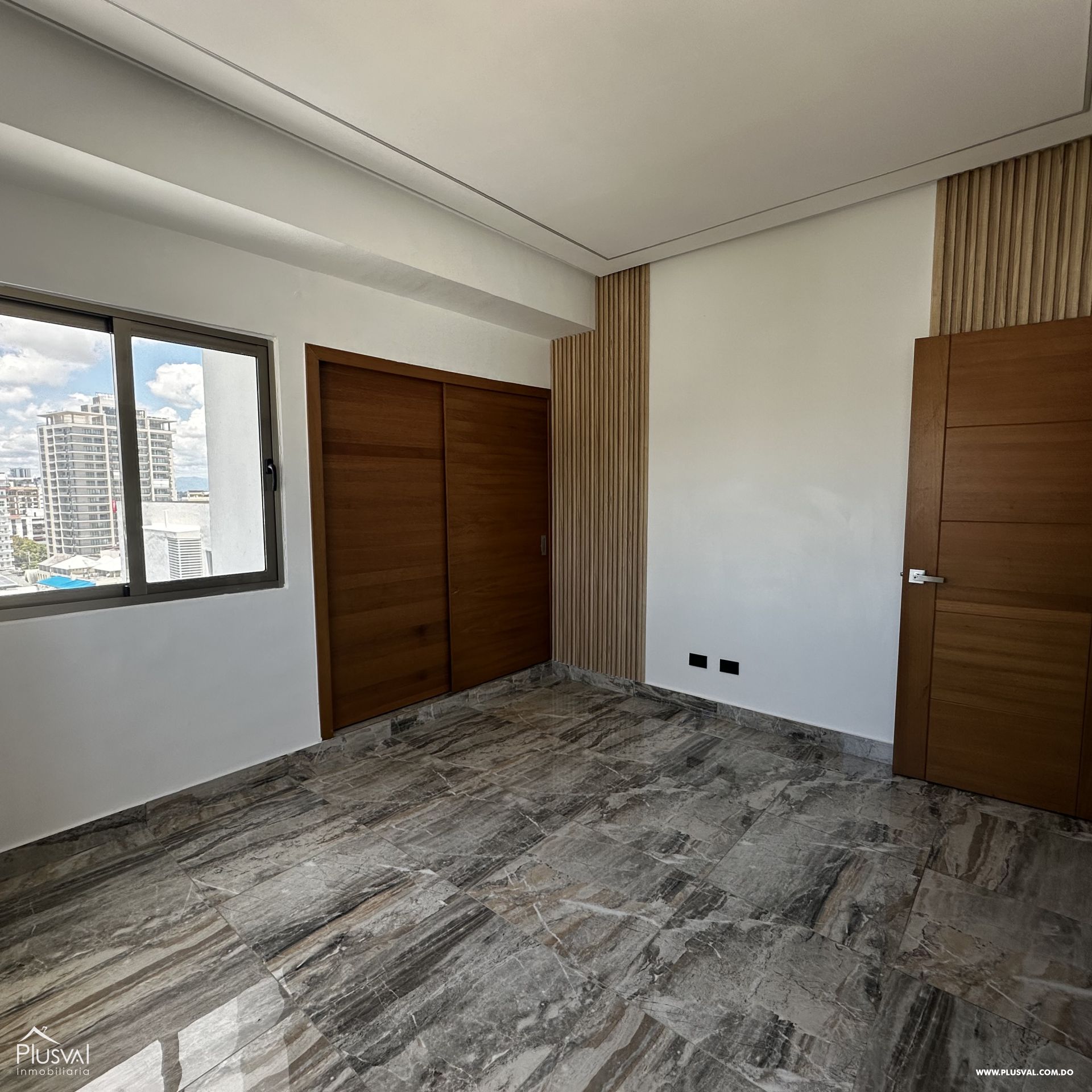 Cómodo apartamento de 2 habitaciones en el centro de Naco 440427