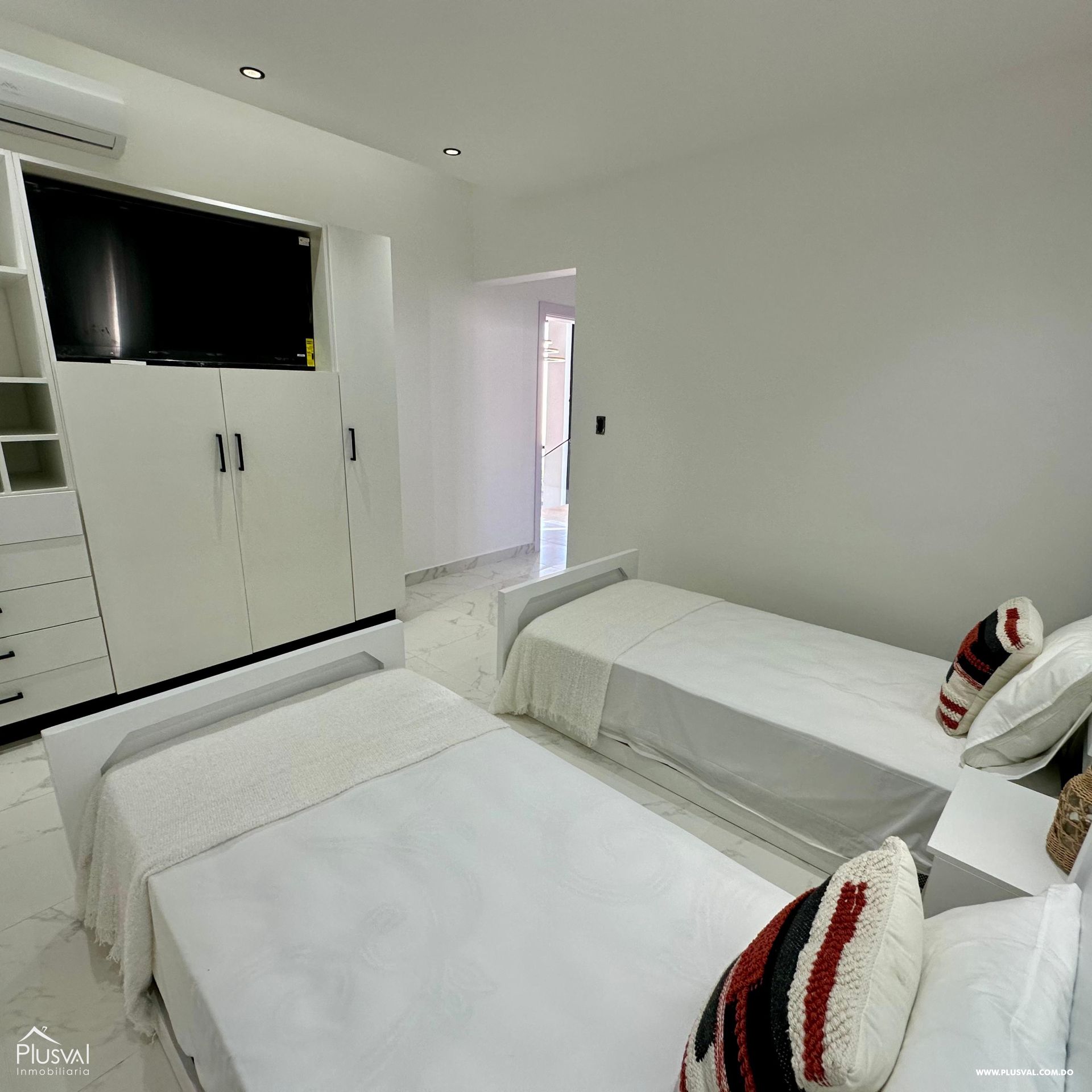 Exclusivas Villas en Bávaro, con un concepto minimalista acorde a los nuevos tiempos. 356628