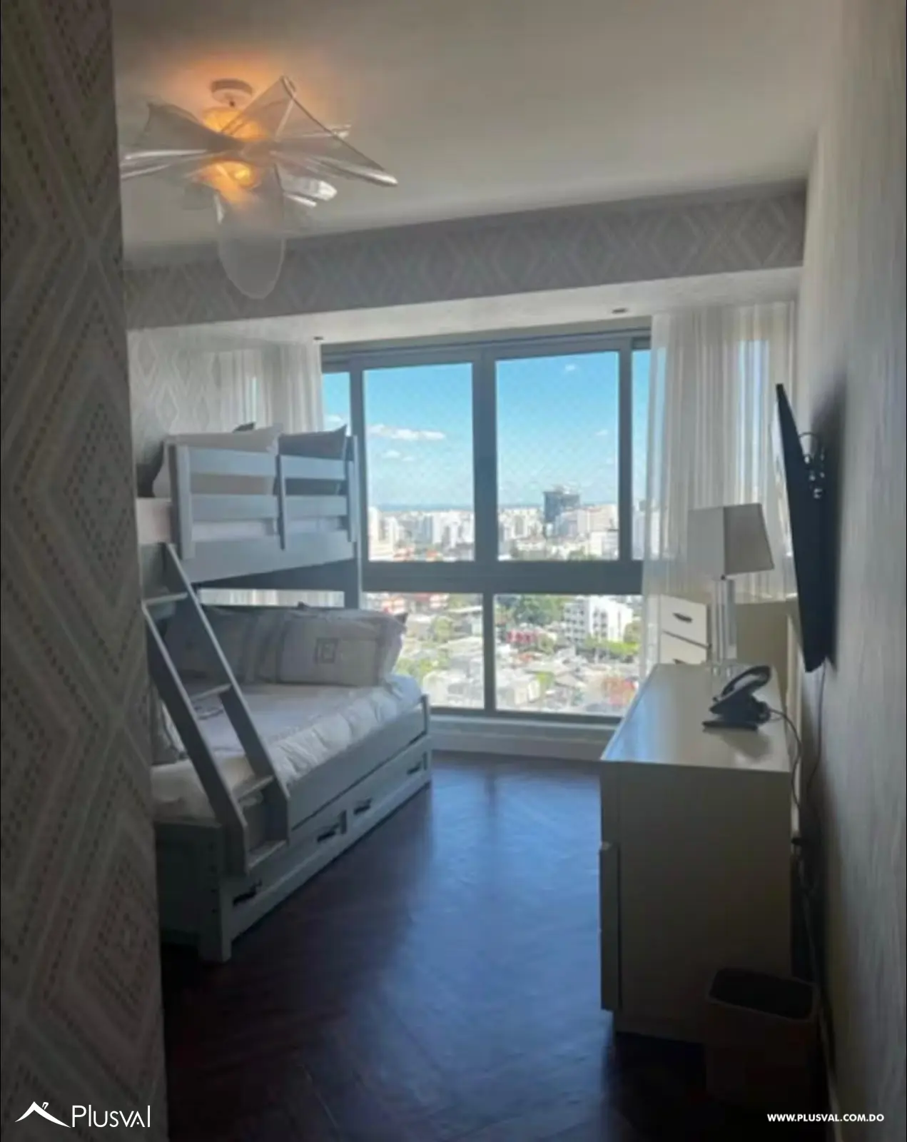 Lujoso Penthouse en Piantini- Automatizado y Linea Blanca 500252