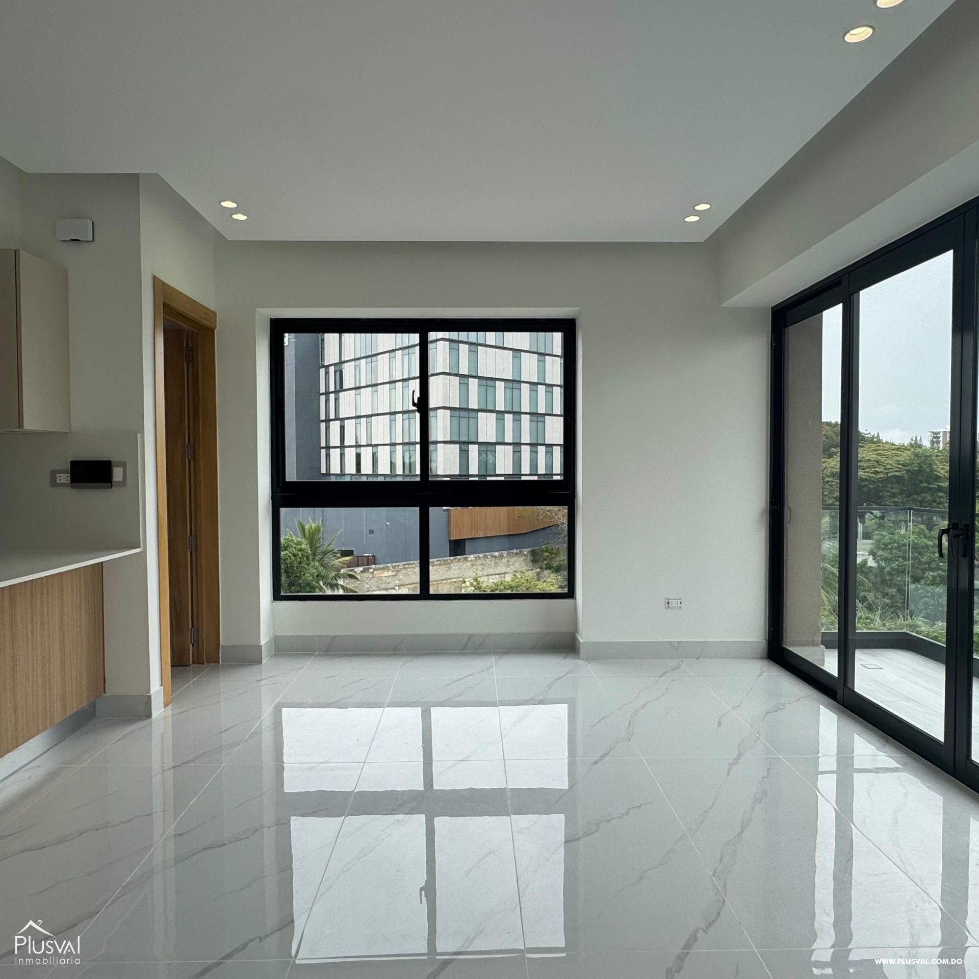 Apartamento listo en venta en el área monumental 461228