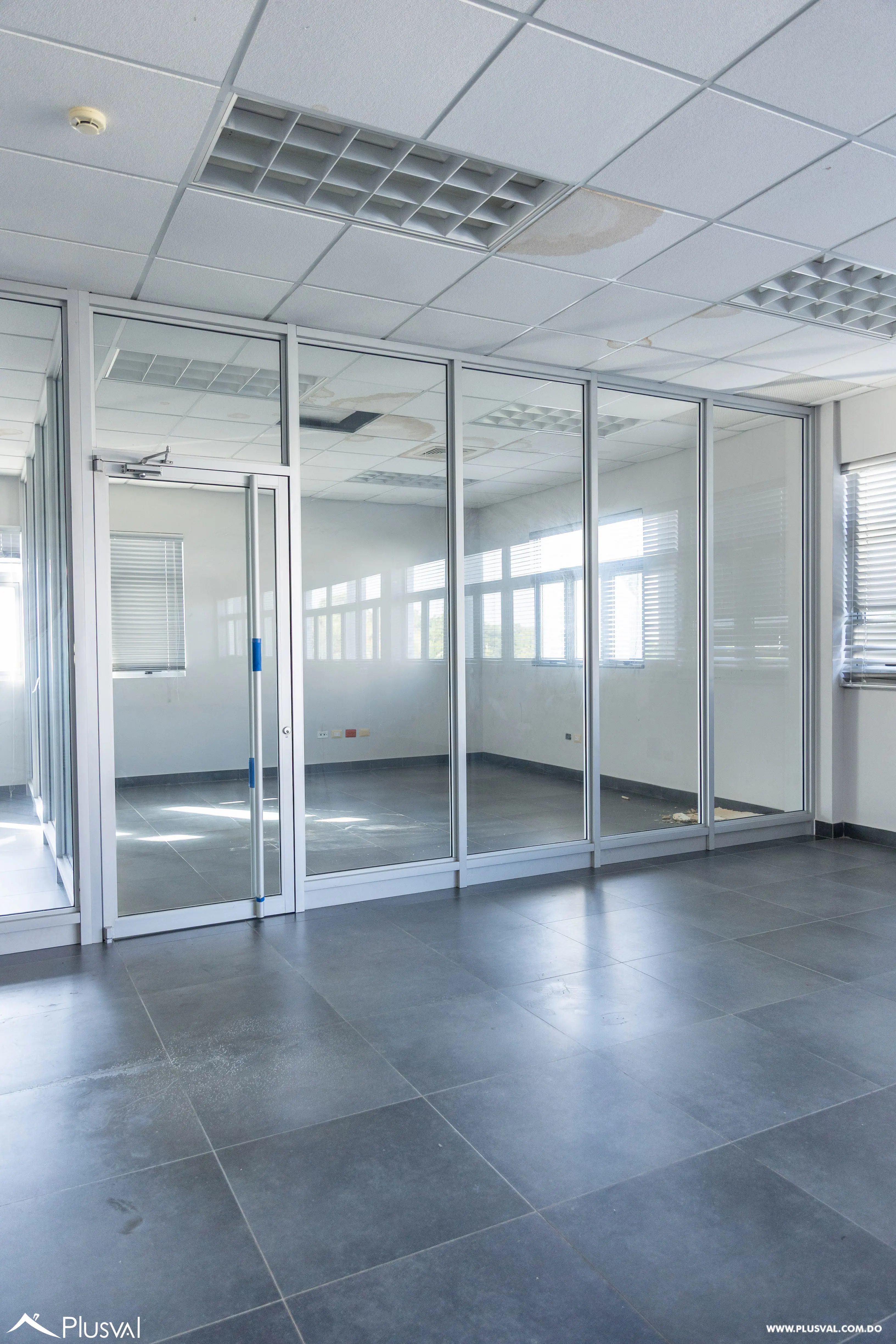 Edificio Comercial En Alquiler 491398