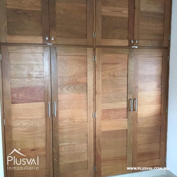 Amplio apartamento  ubicado en el centro de La Vega, en residencial con seguridad 24/7 406618