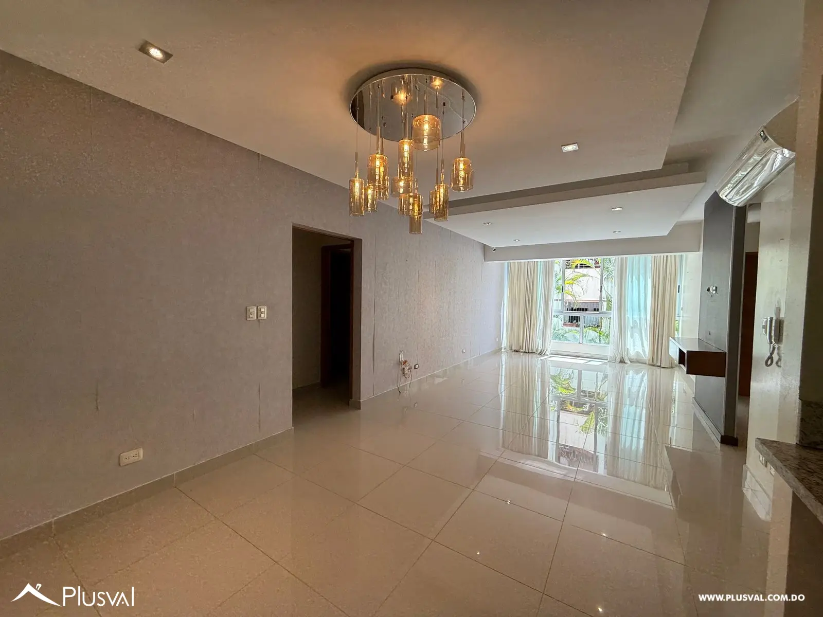 Moderno apartamento en venta en Evaristo 461897