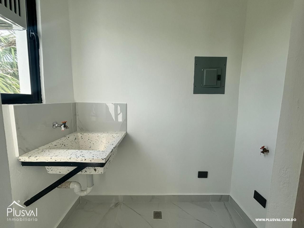 Apartamento en Venta Primer Nivel  Residencial Privado con Patio 463954