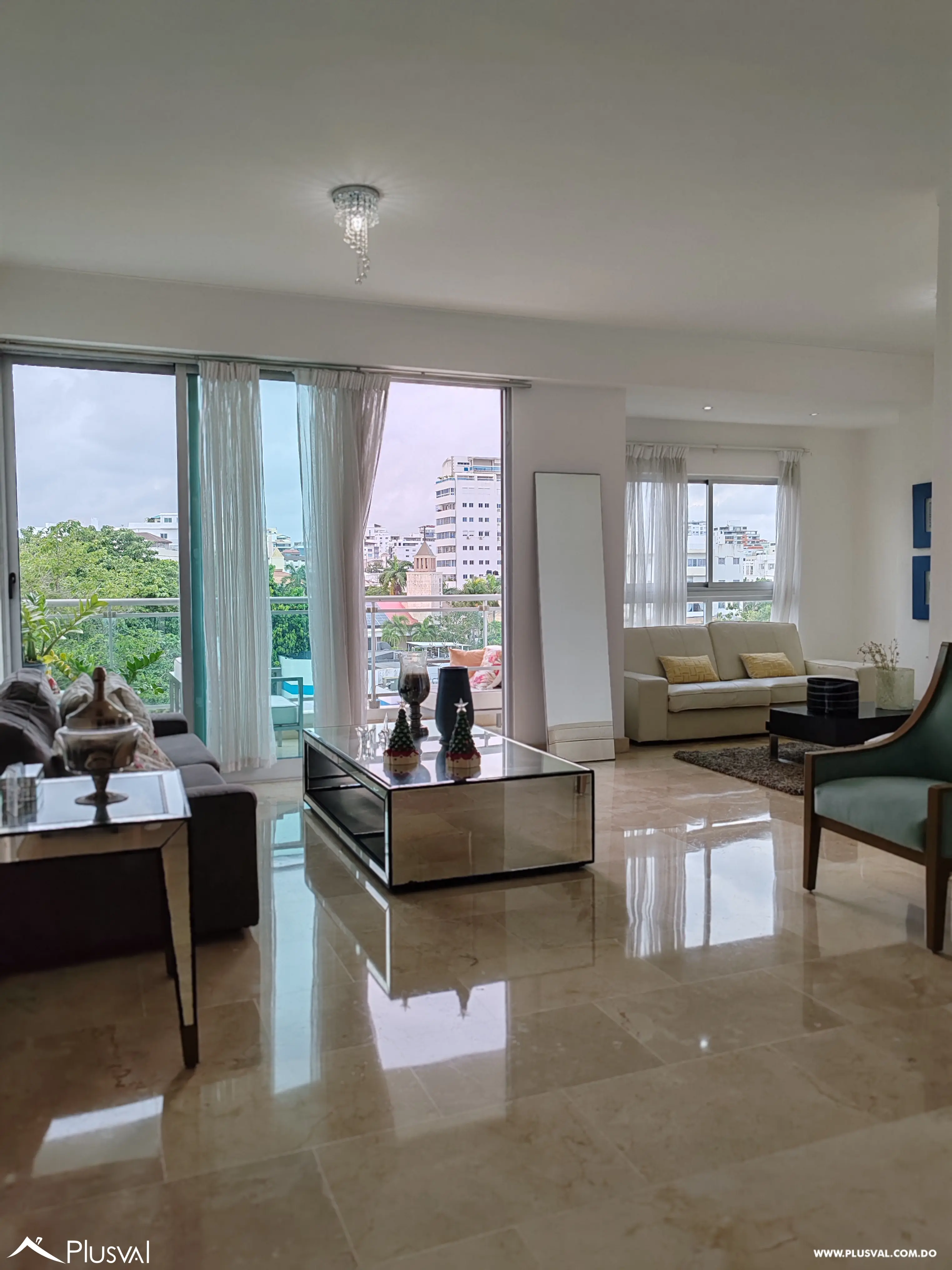 Amplio apartamento  en Mirador Sur, 5to piso 477397