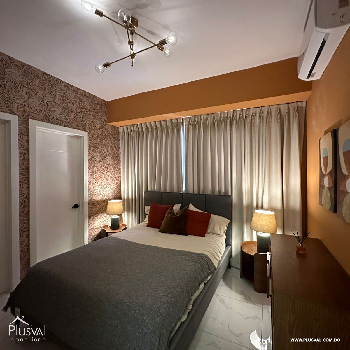 Apartamento de 2 habitaciones AMUEBLADO en alquiler en Evaristo Morales 272040