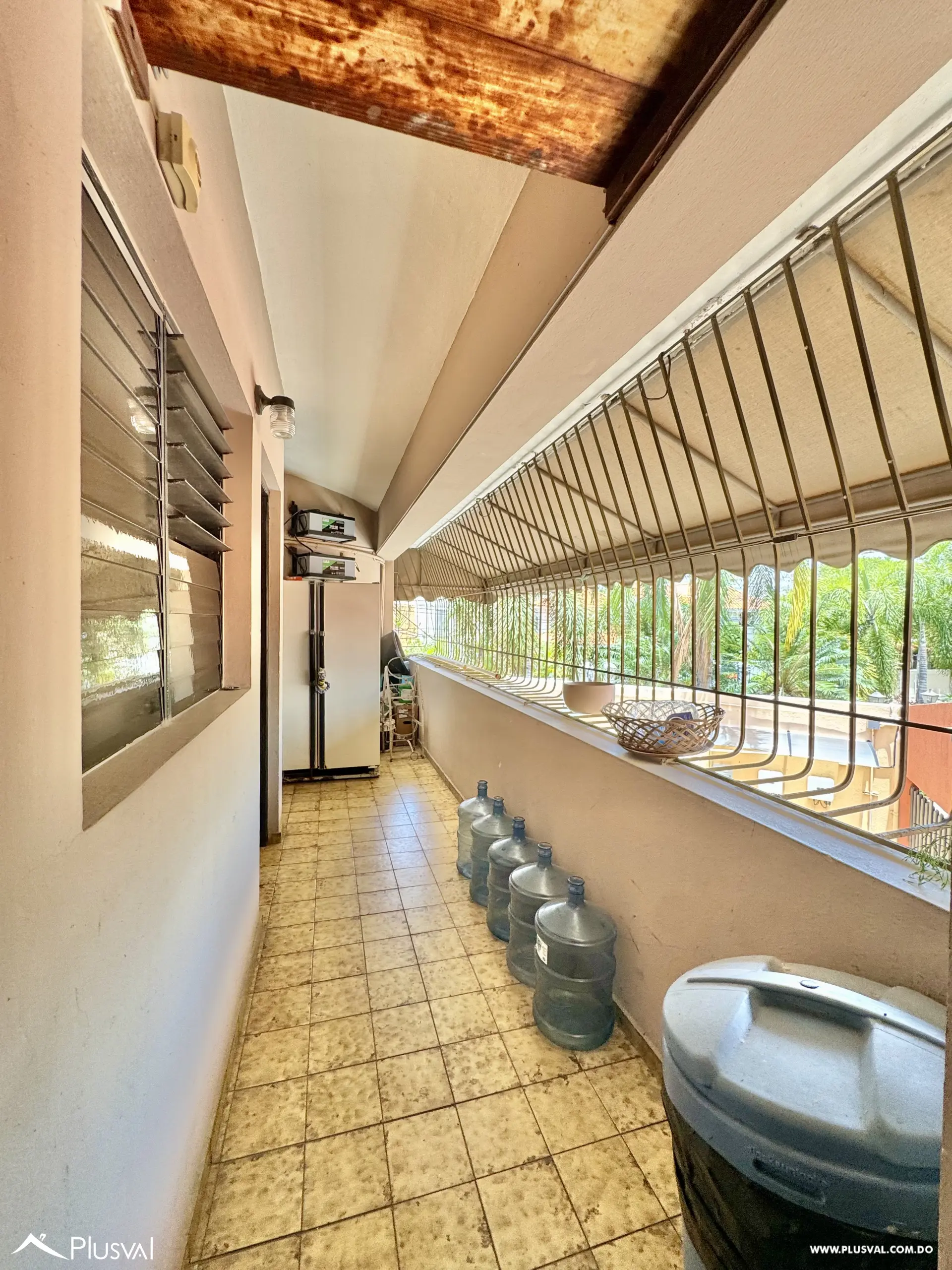 Vendo Maravillosa Casa de 2 Niveles en Los Cacicazgos 519176