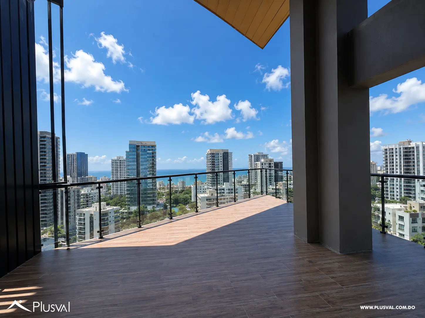 Vendo Maravilloso Apto. Tipo Loft con Balcon/Terraza Vista Mar 520980