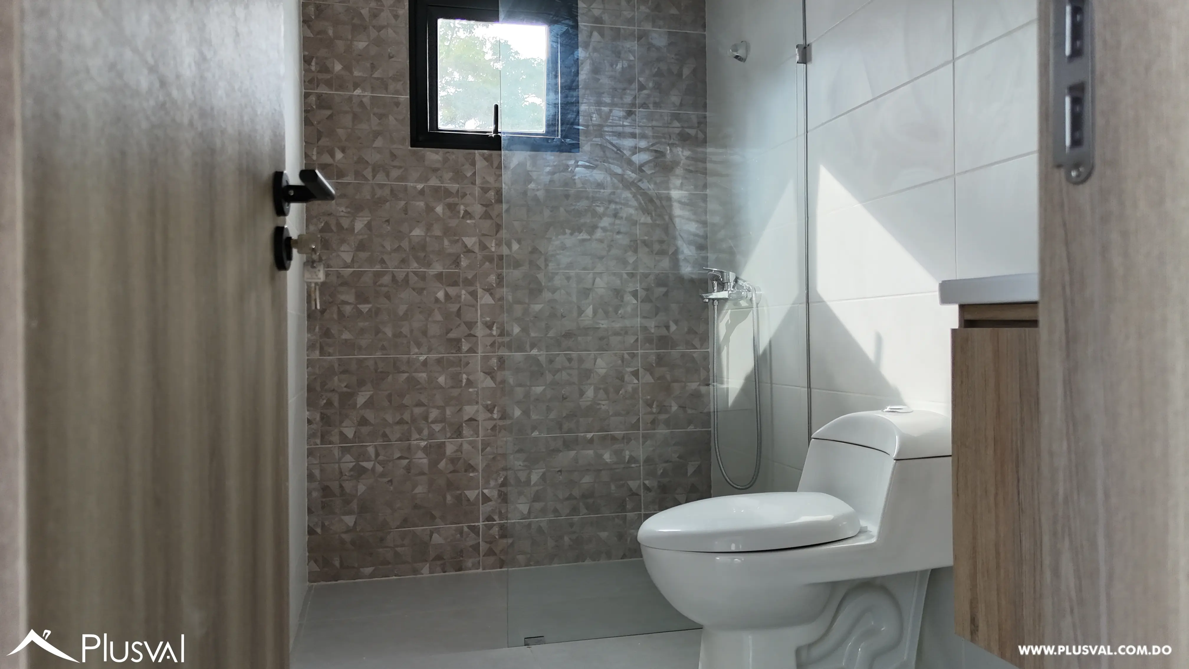 "Exclusivo apartamento con piscina: ¡Vive el lujo y la comodidad! 478486