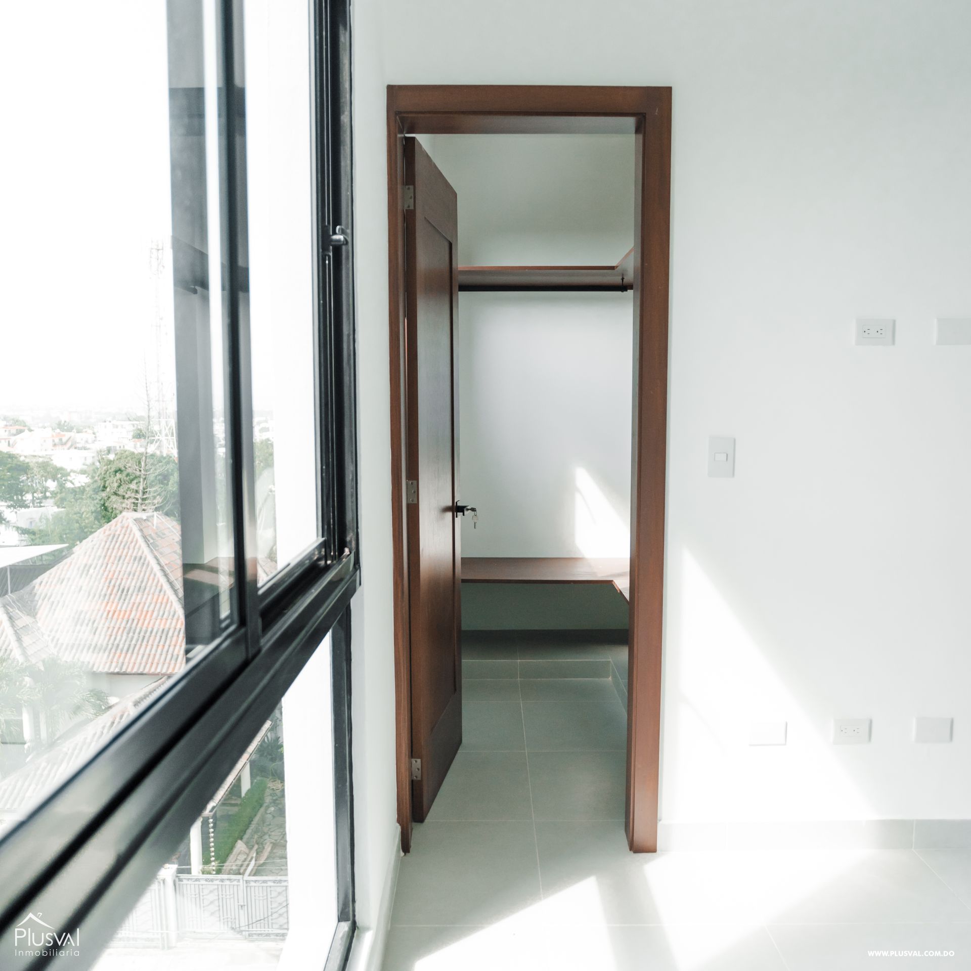 Apartamento ubicado en un 2do nivel en una torre próxima al HOMS 487706