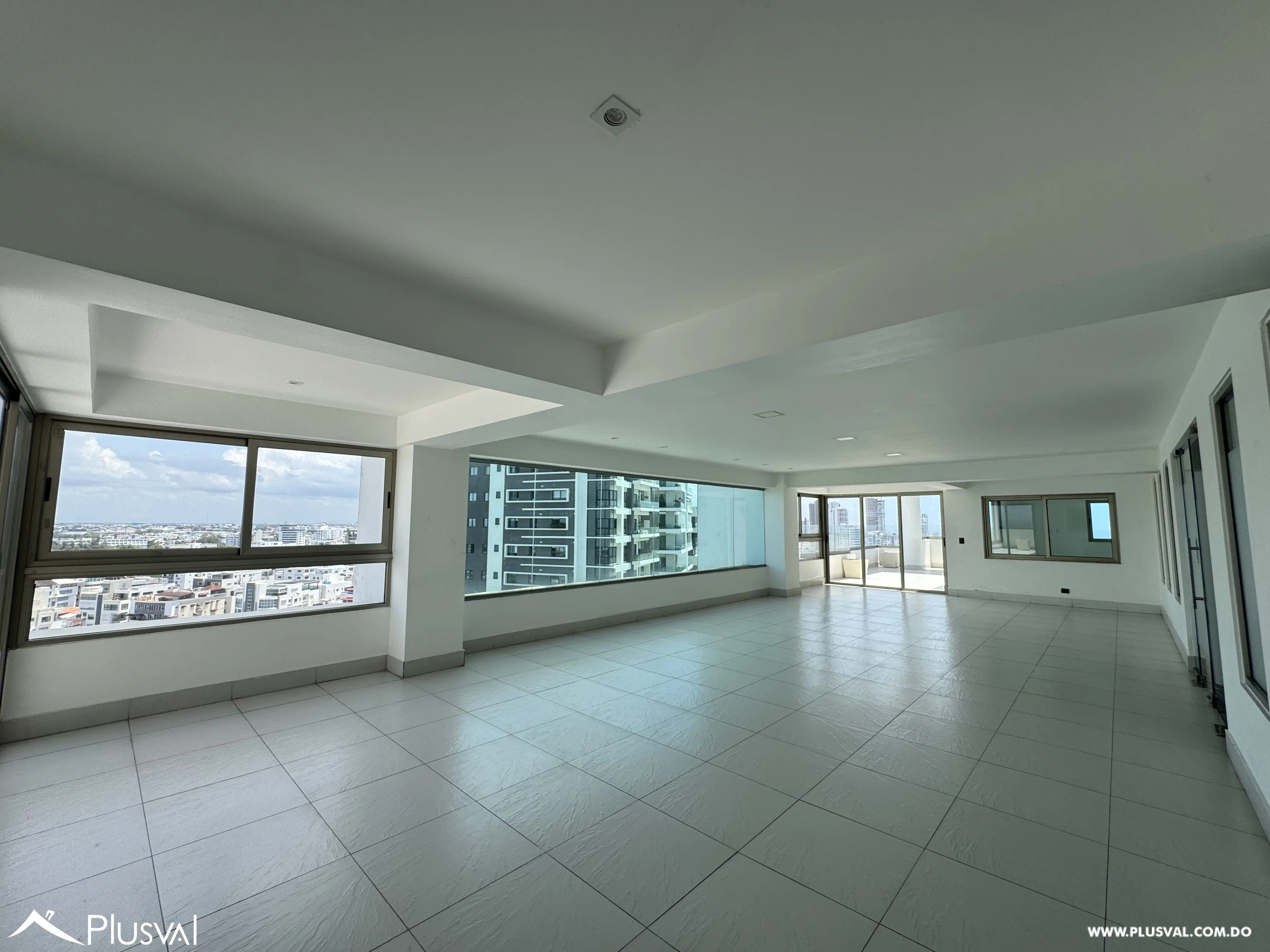Apartamento en alquiler en Los Cacicazgos con terraza privada | 3 habitaciones 531224