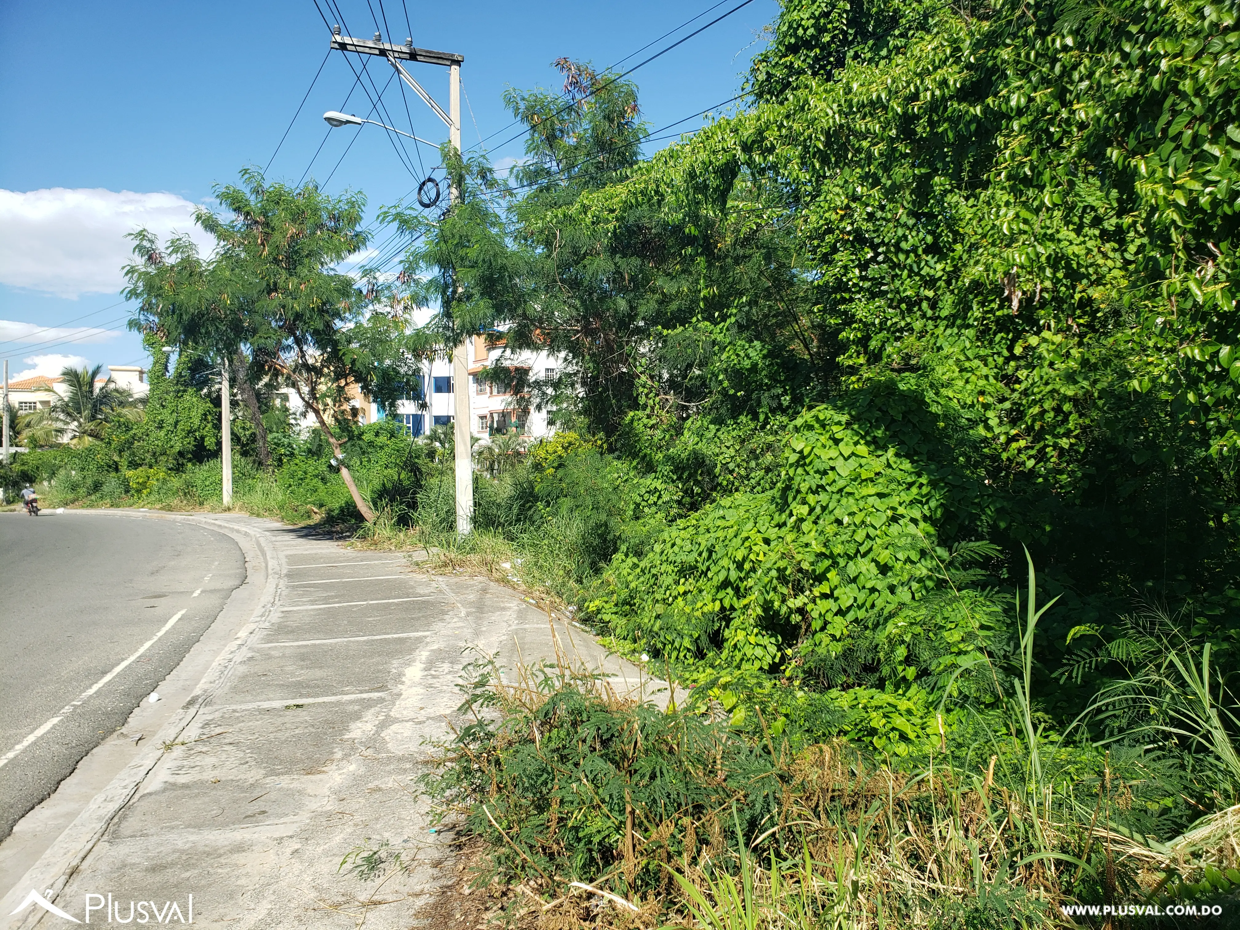 Venta de Solar en Santo Domingo Este. 475951