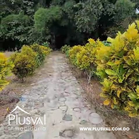Solar en Jarabacoa Country Club Inversión Segura y Vida de Ensueño 444798