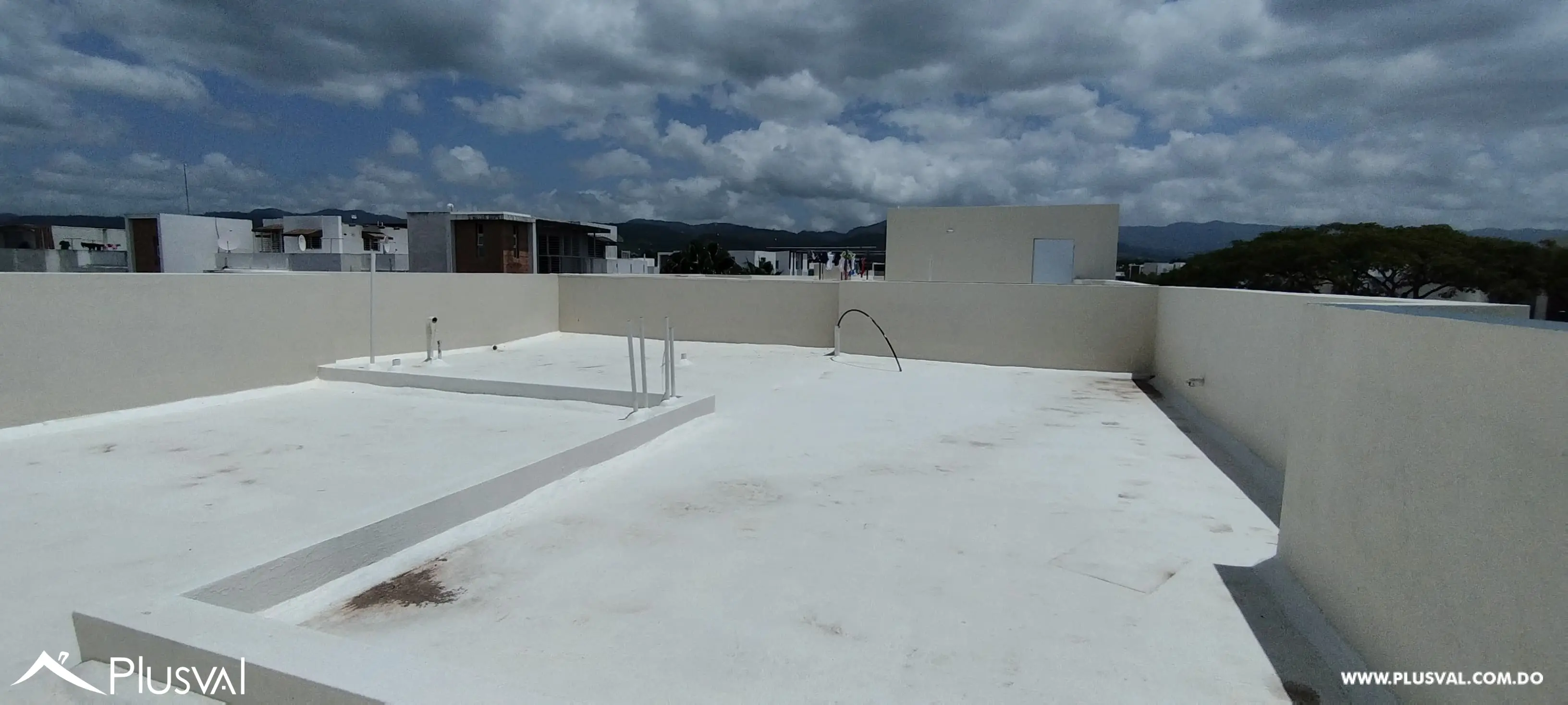 Apartamento en Venta con Azotea Privada en Gurabo 456821