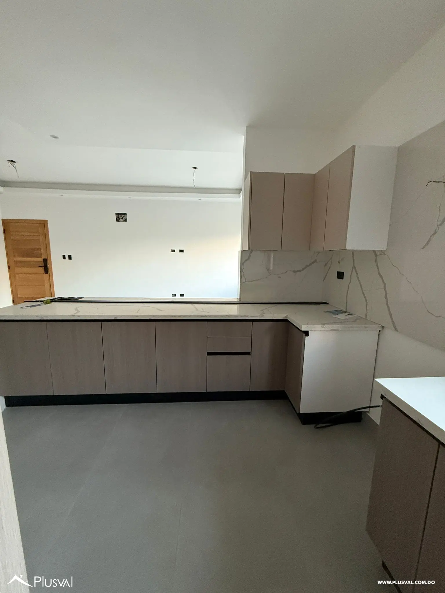 Tu Nuevo Hogar en La Castellana – Moderno y Listo para Estrenar 460609