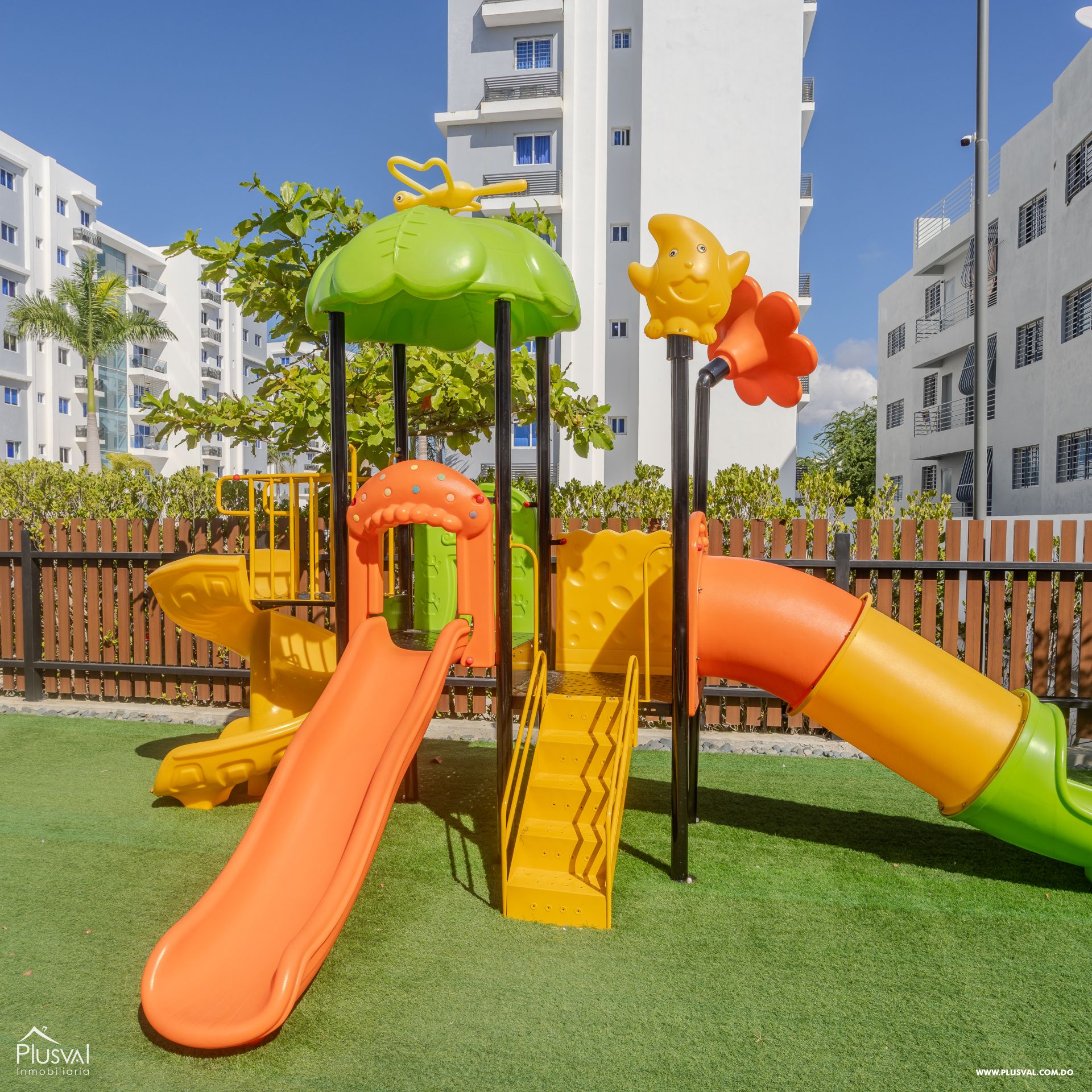 Hermoso y amplio apartamento totalmente amueblado. 355025