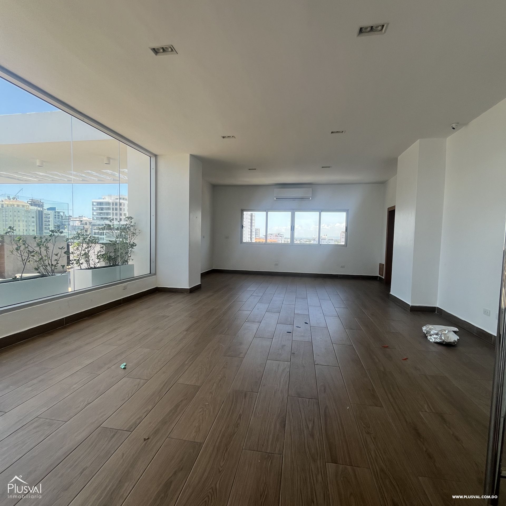 Apartamento amueblado en venta para inversión en Ensanche Paraíso 392416