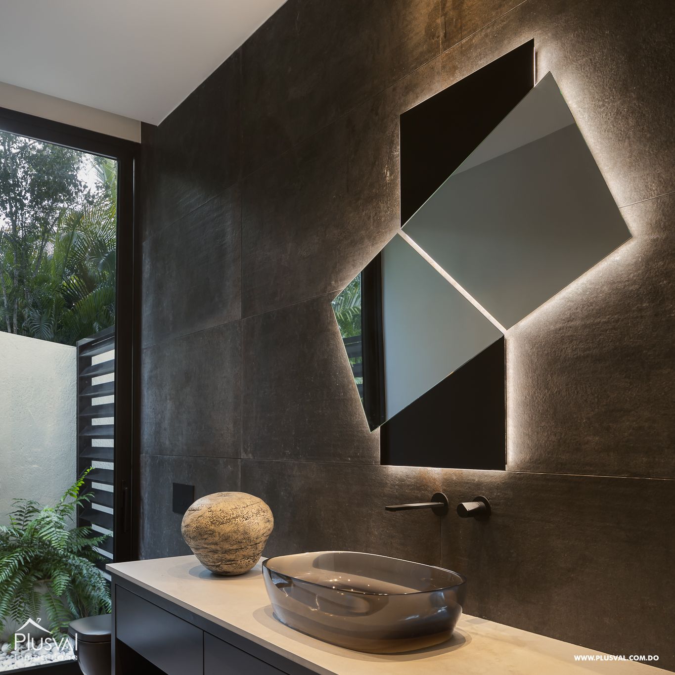 Modern Luxury Villa in Hacienda on sale, Punta Cana Resort. 370668