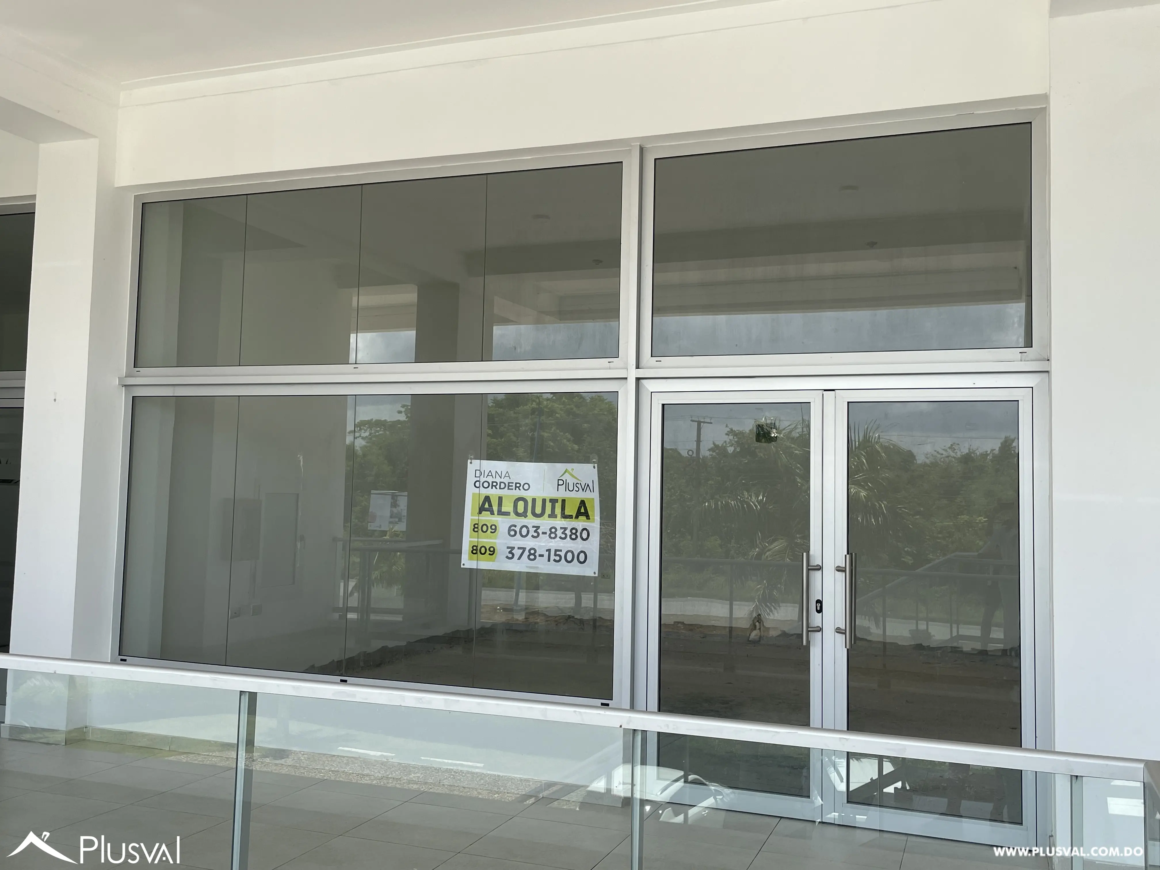 Local Comercial En Venta, Plaza TEPUY 506188