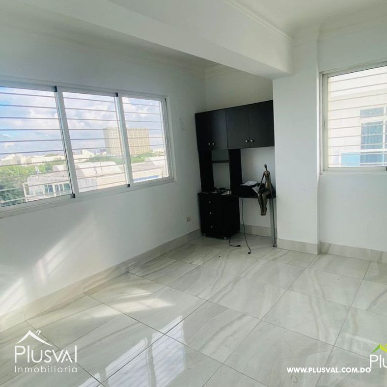 SE ALQUILA AMPLIO APARTAMENTO EN GAZCUE 246196