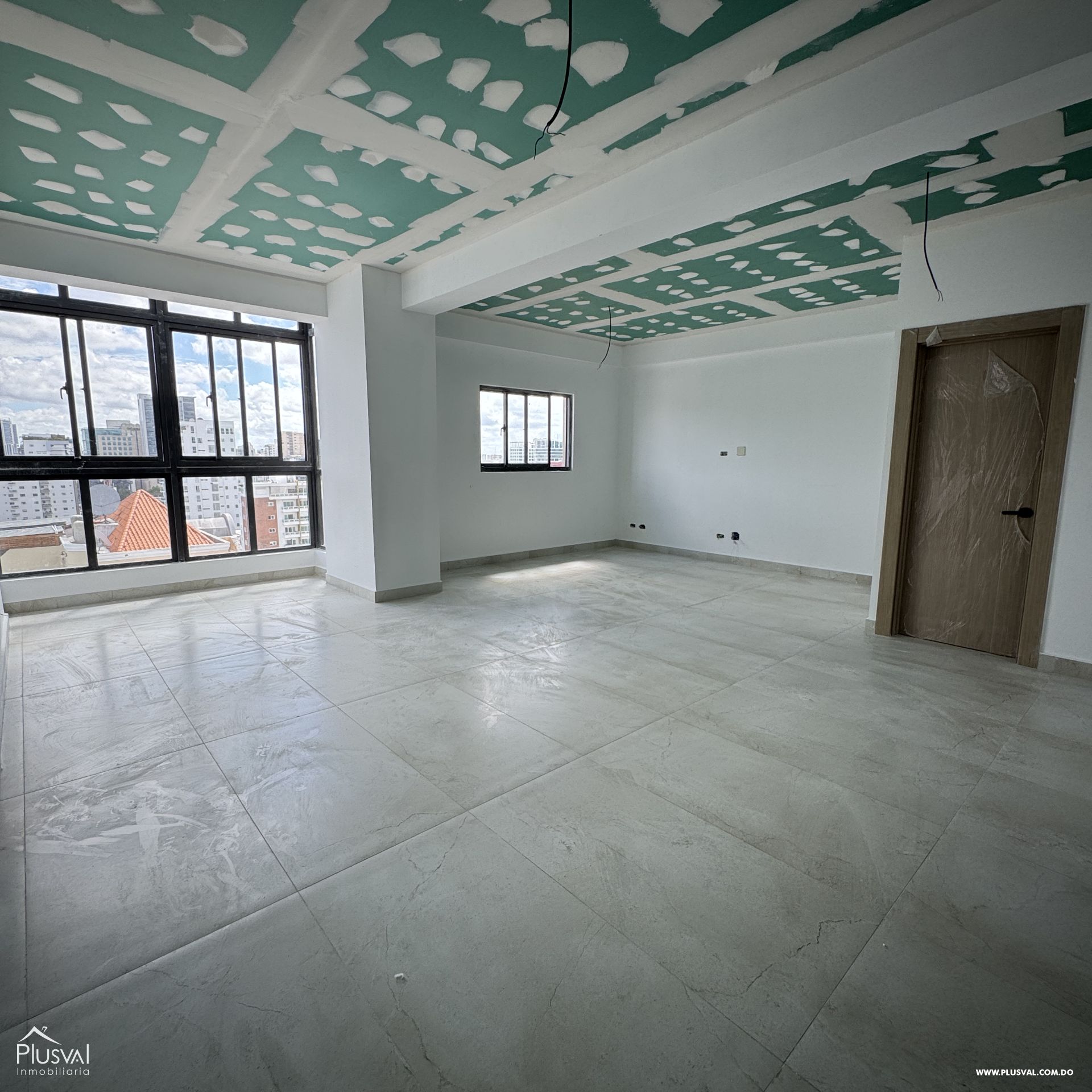 Penthouse Apartamento en venta de 2 habitaciones en Evaristo Morales 434033