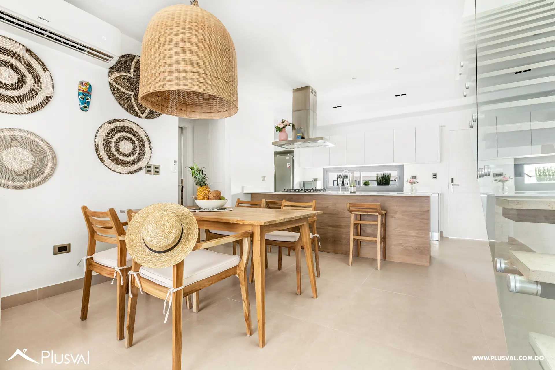 Penthouse dúplex con terraza panorámica y piscina privada a pasos de la playa en Los Corales 487825