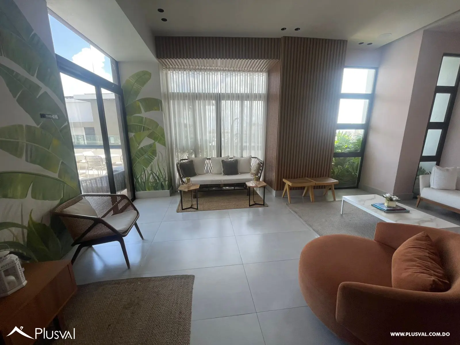 Amplio Penthouse en venta en Evaristo Morales 464424
