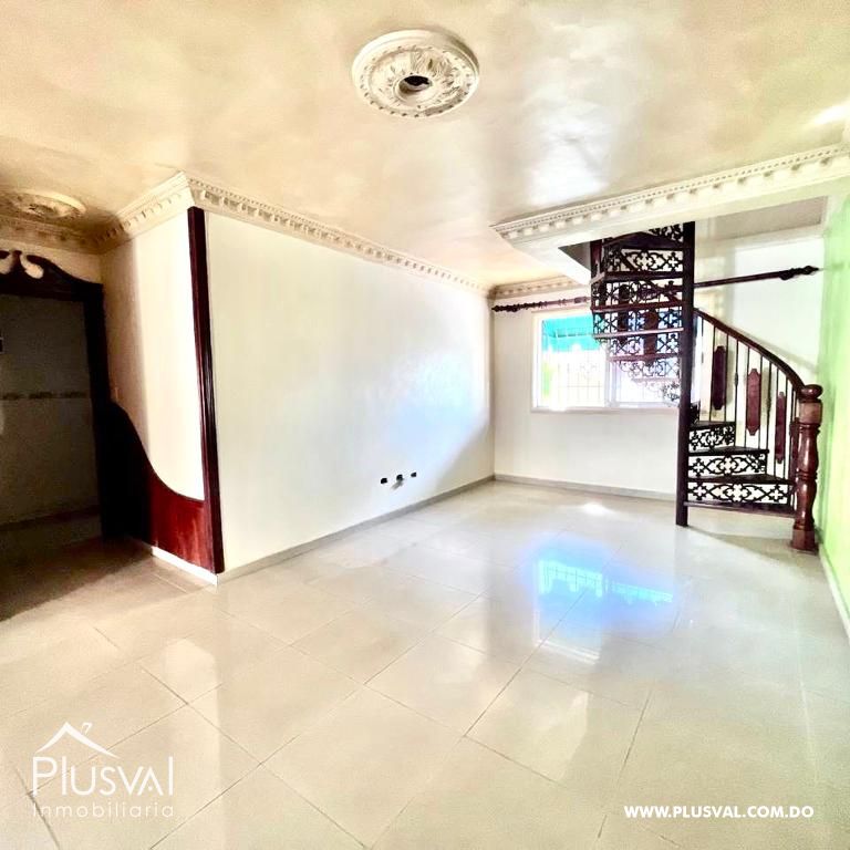 Amplio Penthouse en venta en Alma Rosa I 321426