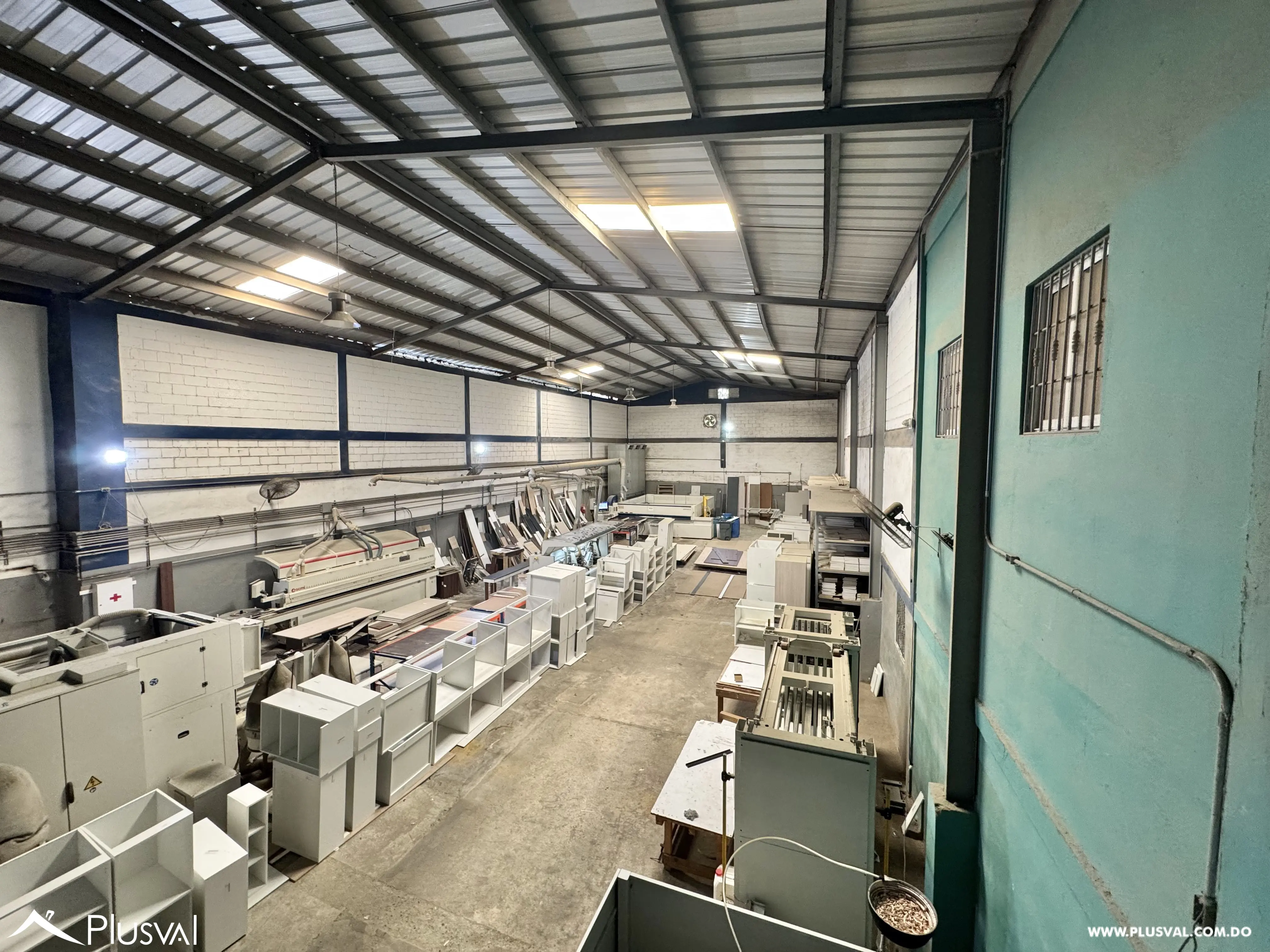 Alquilo Excelente Nave de 800 mt2 en La Zona Industrial de Herrera 482752