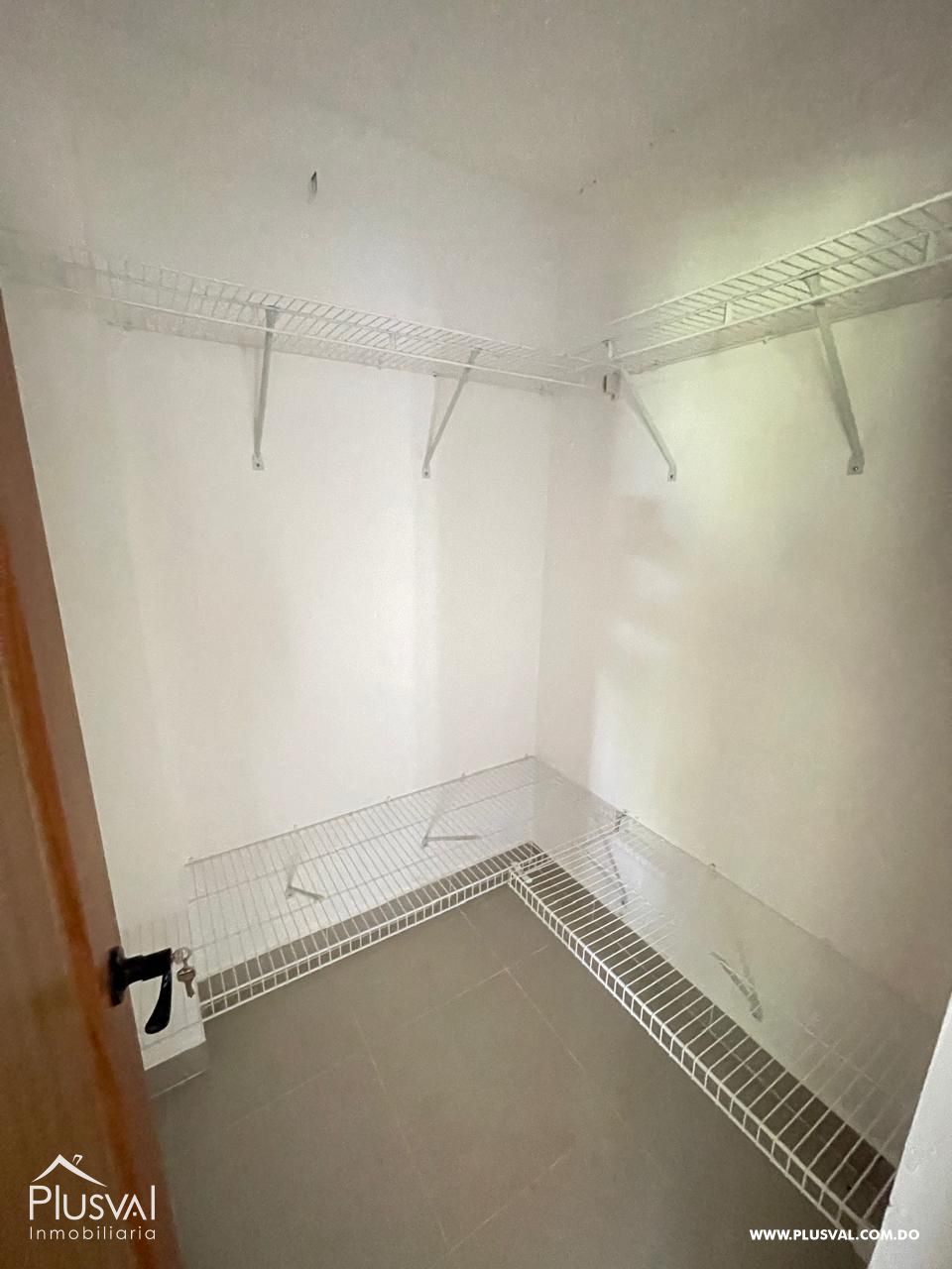 Apartamento en Venta  Avenida Antonio Guzmán Con Piscina y Seguridad 467310