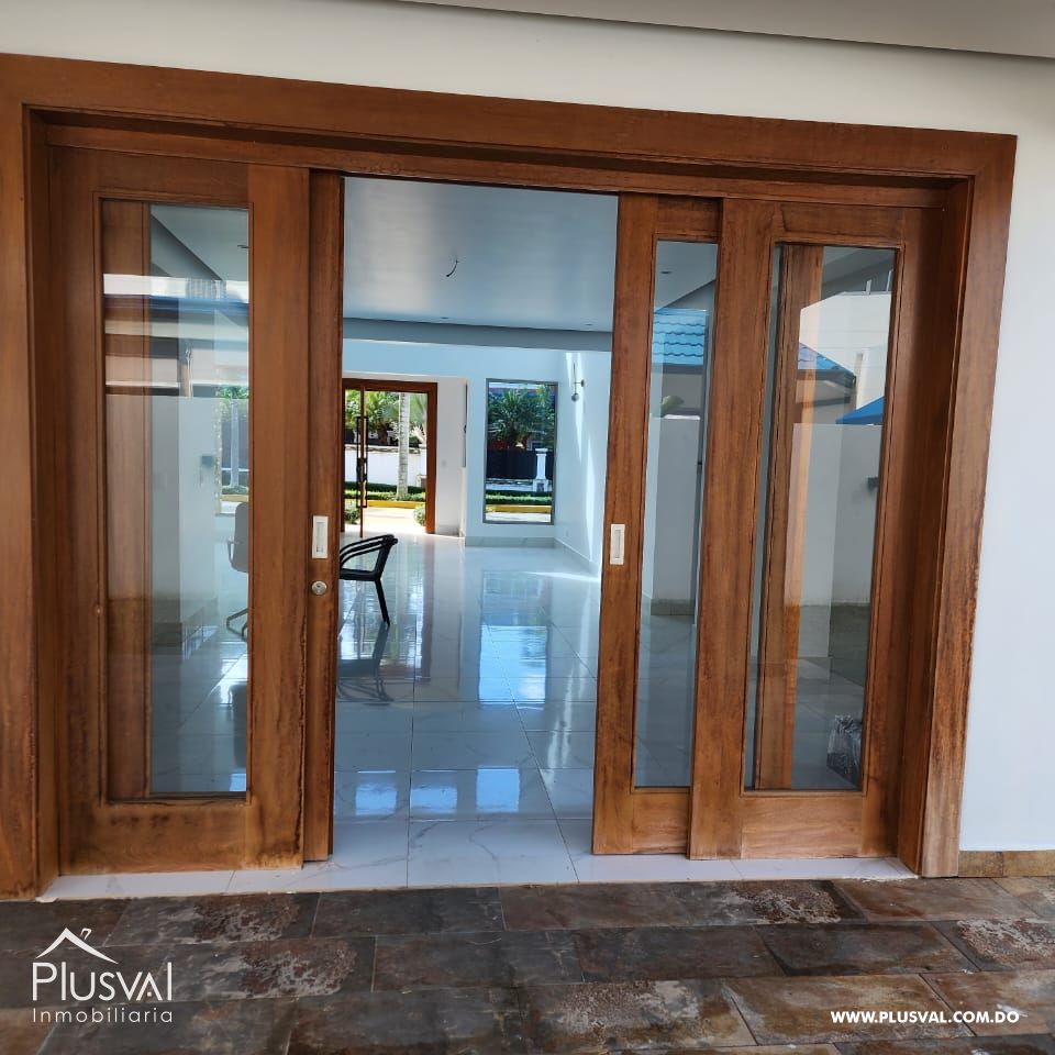 ESTUPENDA CASA EN VENTA EN LLANOS DE GURABO 410874