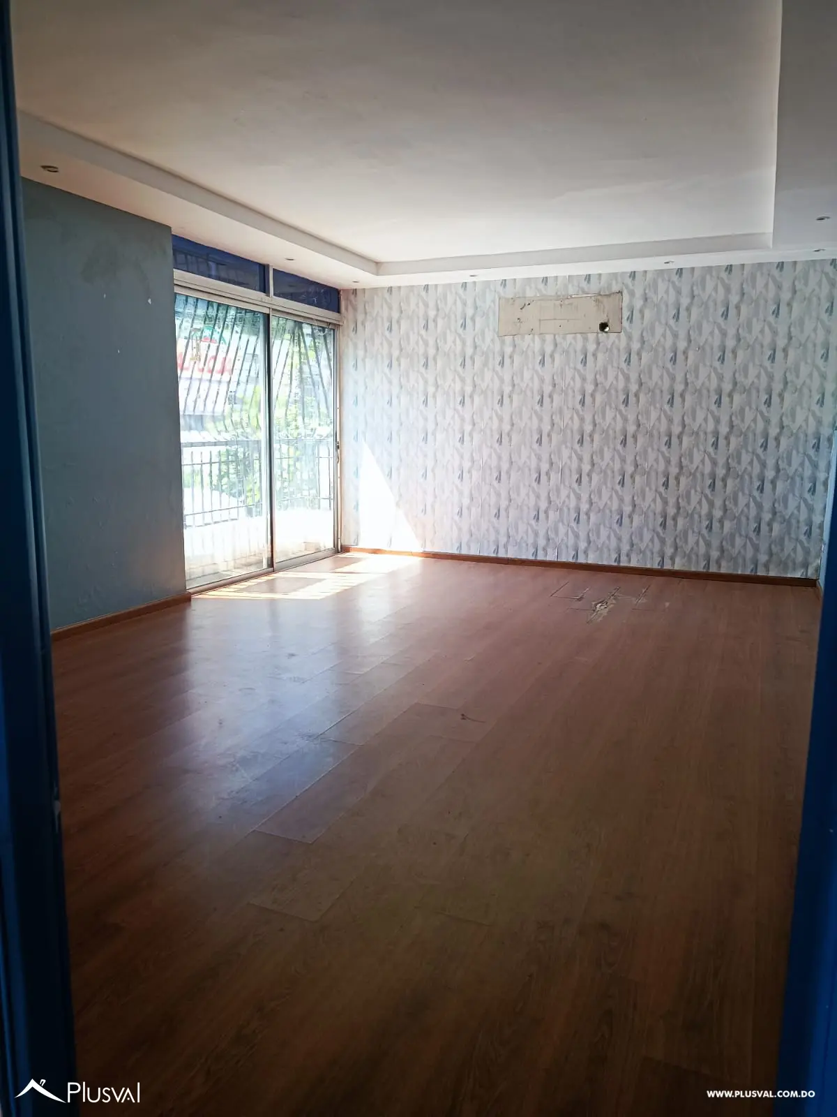 AMPLIO LOCAL COMERICAL EN ALQUILER EN NACO 496028