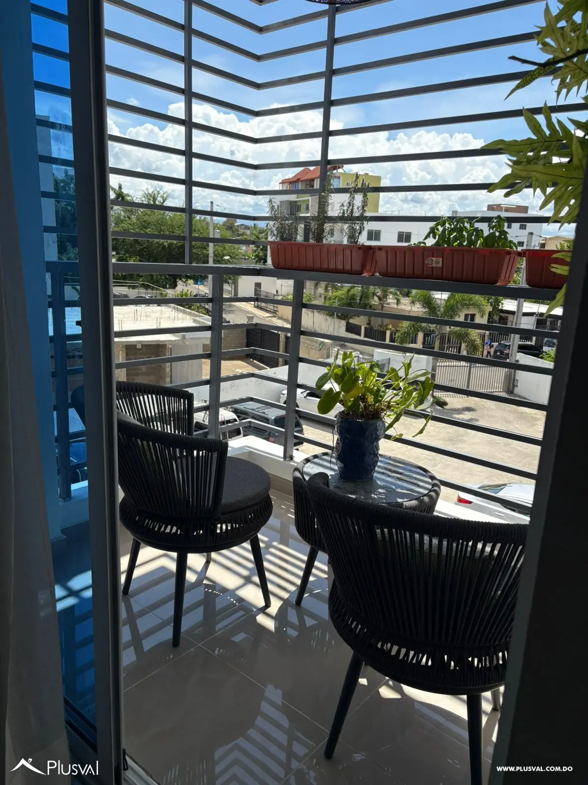 Elegante Apartamento Amueblado en 3er Nivel en Renta 474255