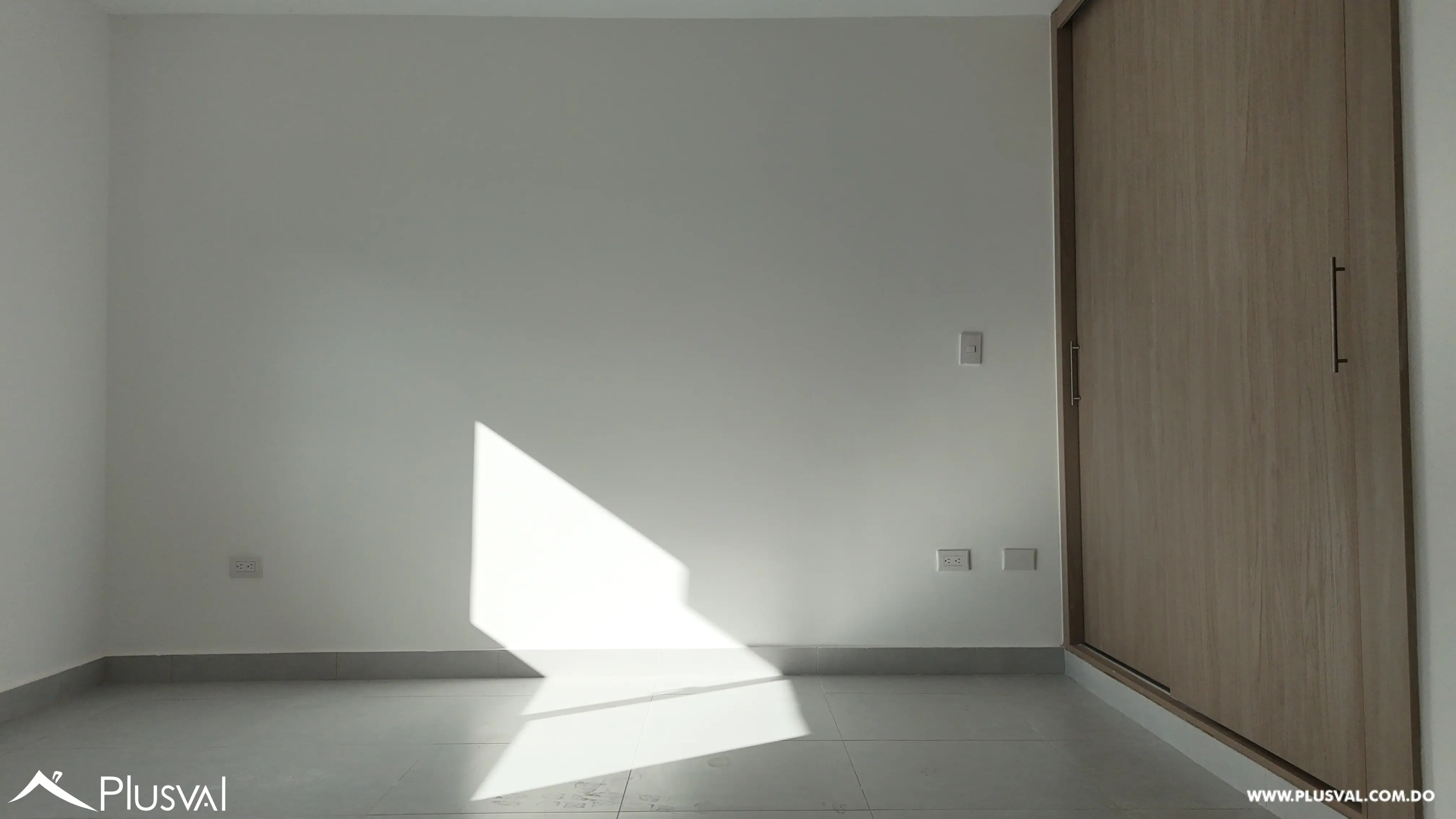 "Exclusivo apartamento con piscina: ¡Vive el lujo y la comodidad! 478472