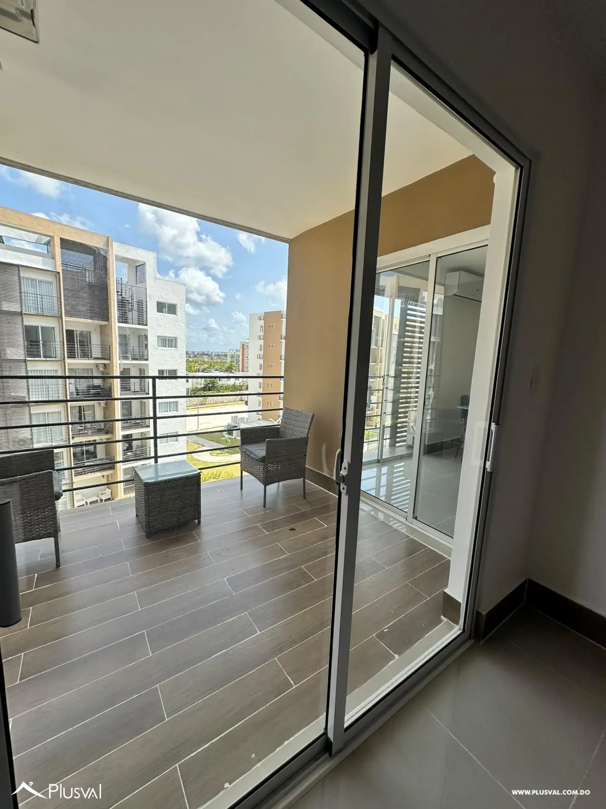 Apartamento en Canas del Este D-505 518376
