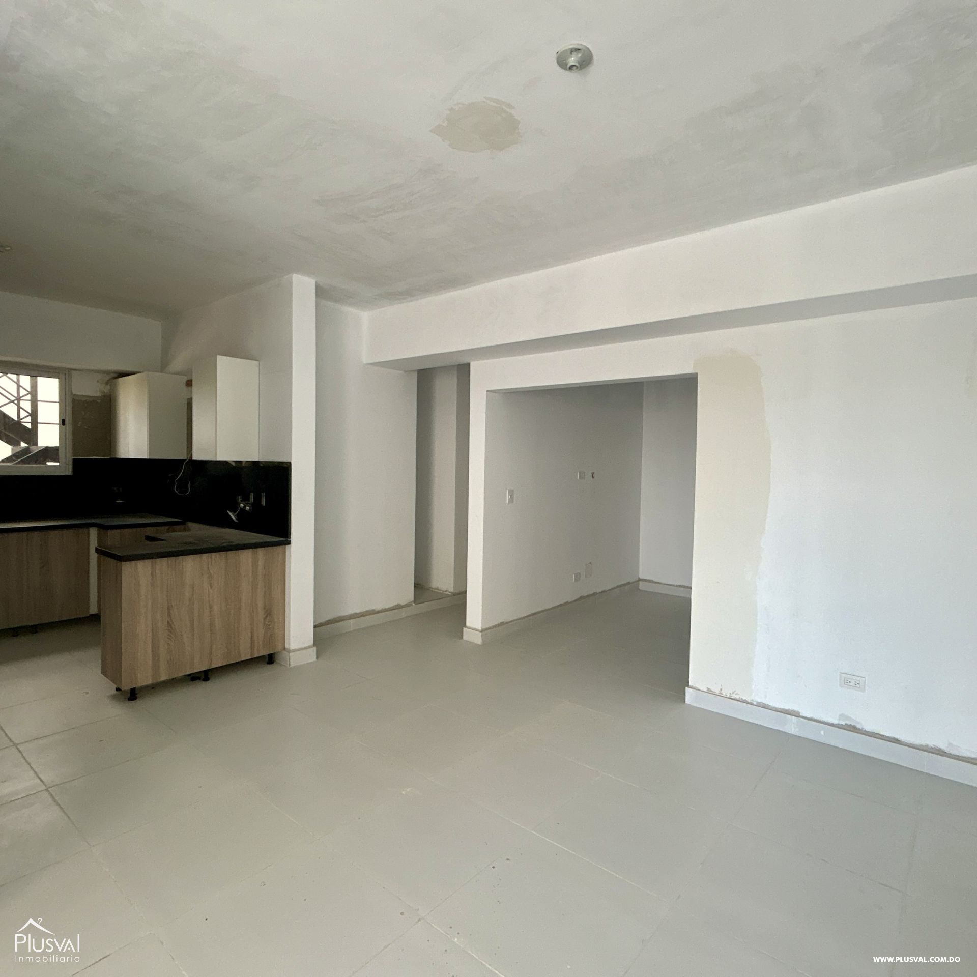 Apartamento en venta de 3 habitaciones y 3 parqueos en Mirador Norte. 492434