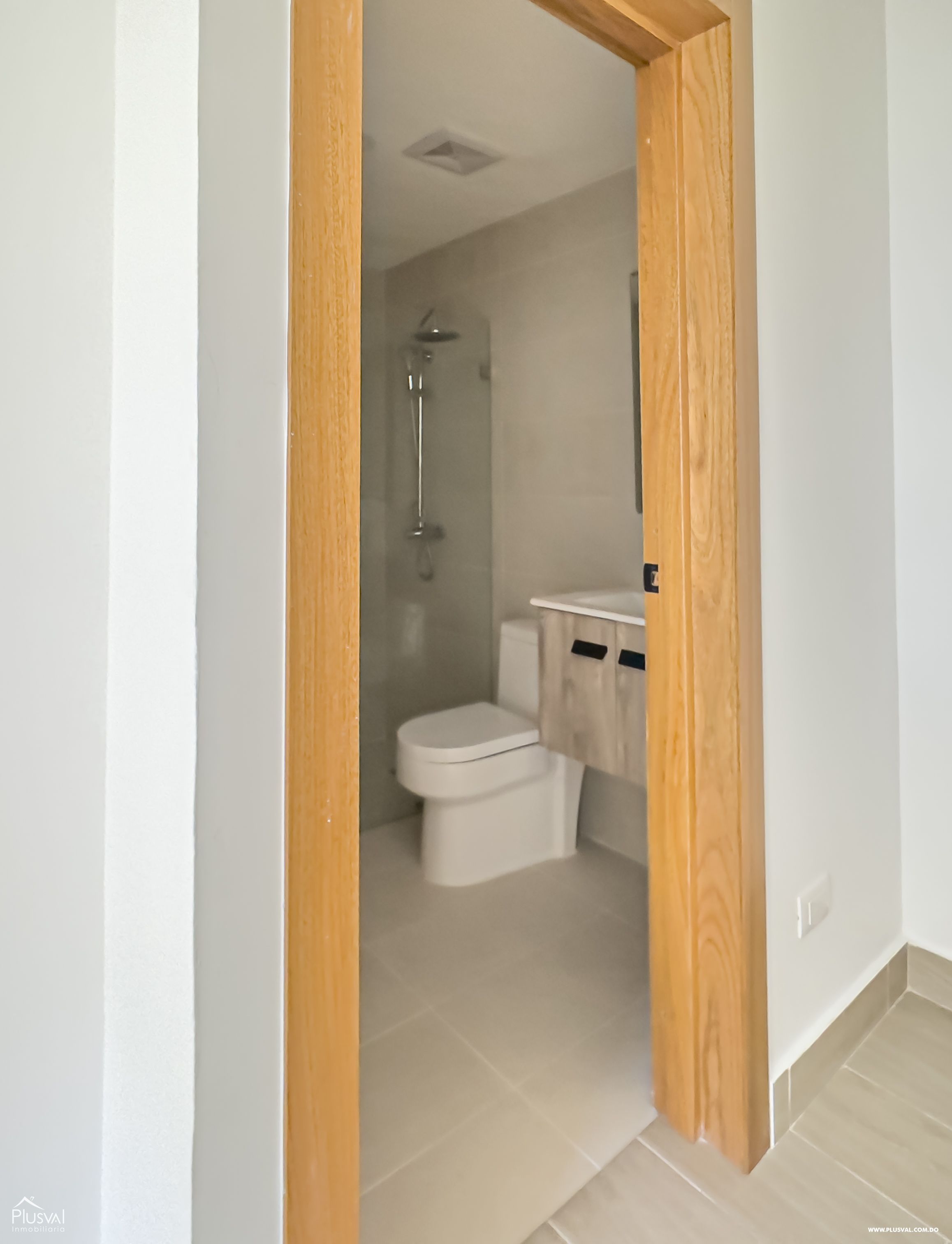 Apartamento en alquiler con línea blanca, Piantini. 284307