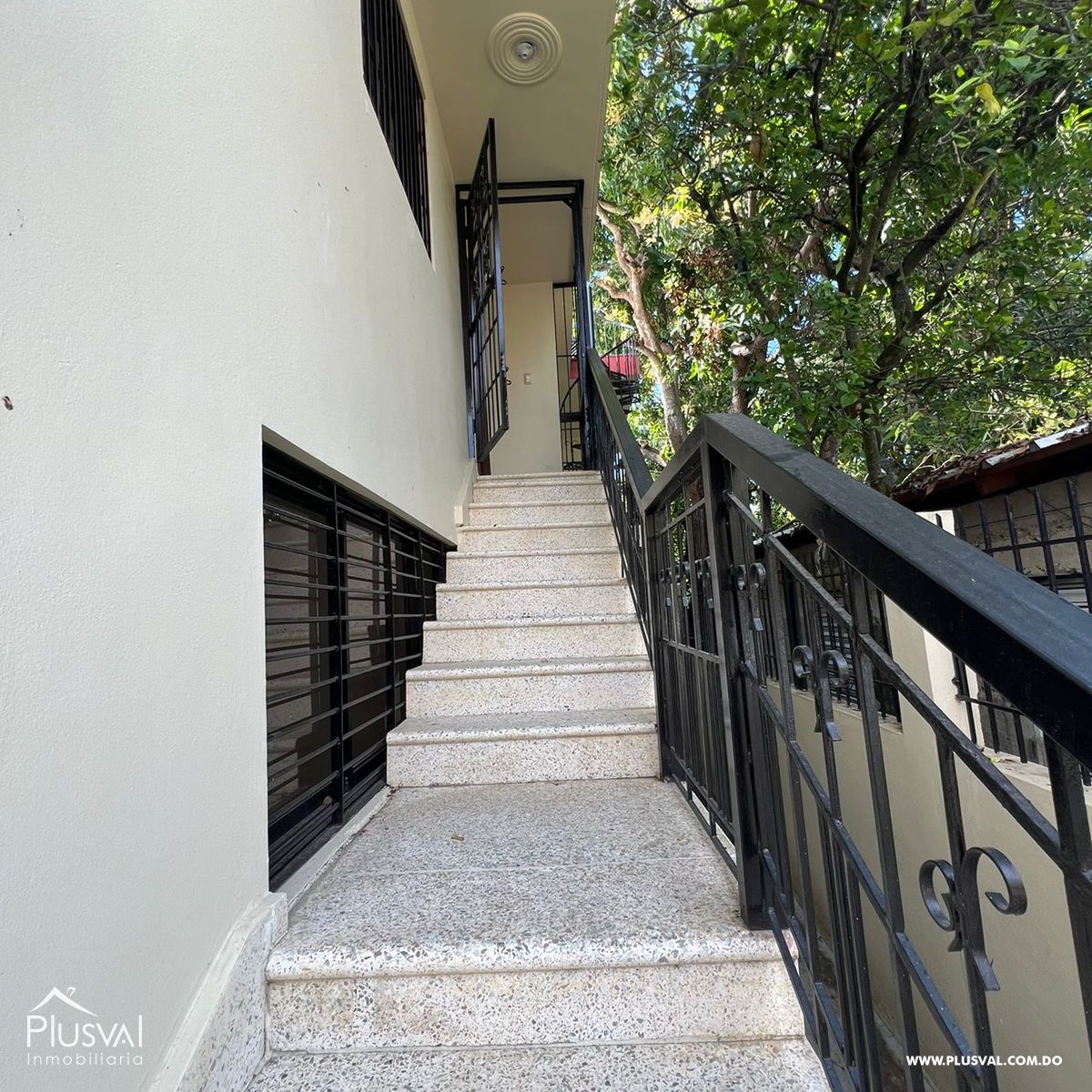 Casa de 2 niveles en Venta en lugar Céntrico 345238