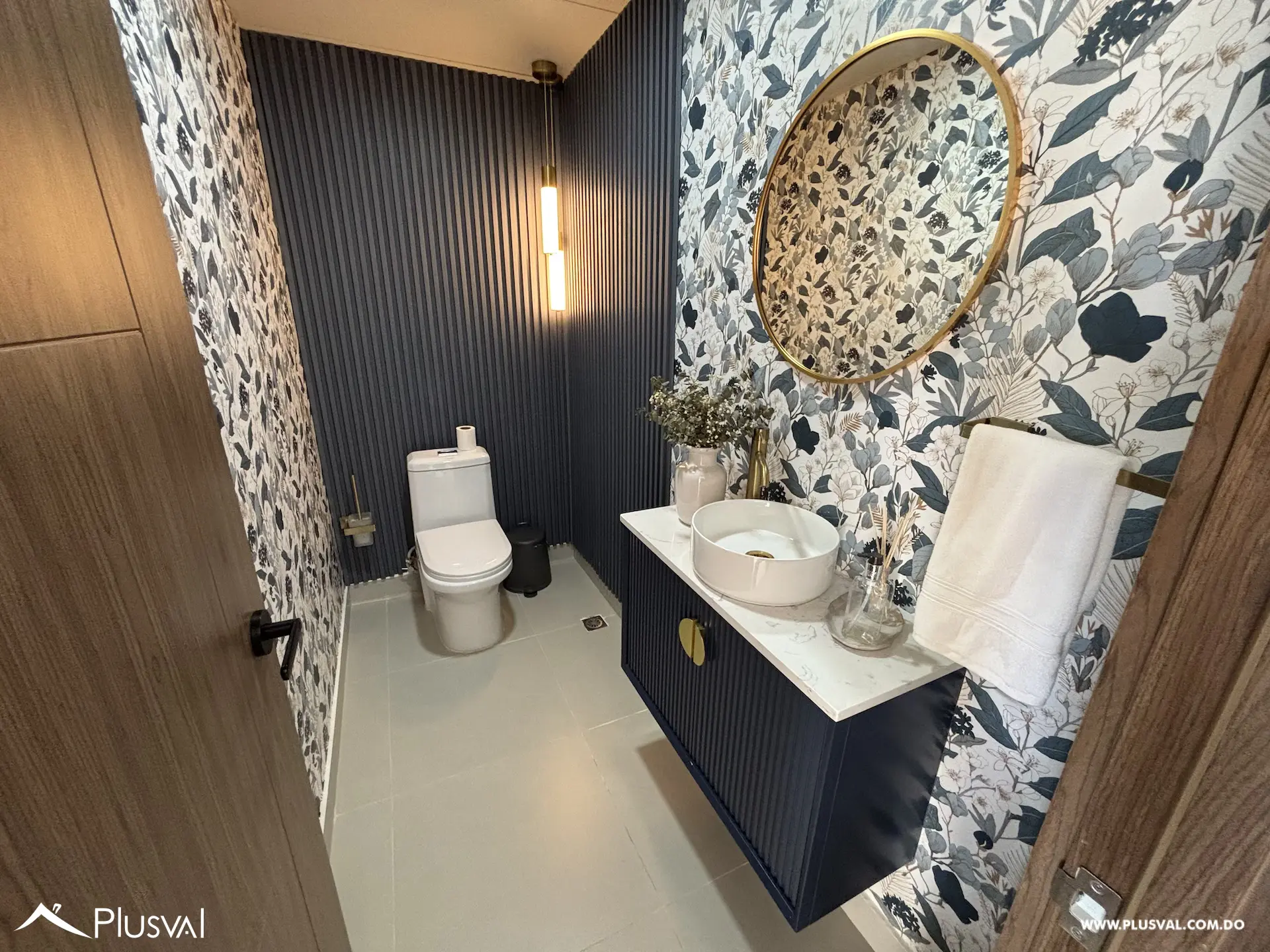 Apartamentos de 3 habitaciones  en el Millón 512484