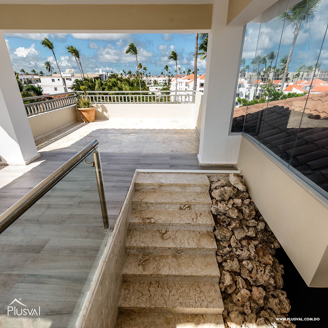 Penthouse de 3 pisos cerca de la playa en Los Corales, Punta Cana 436878