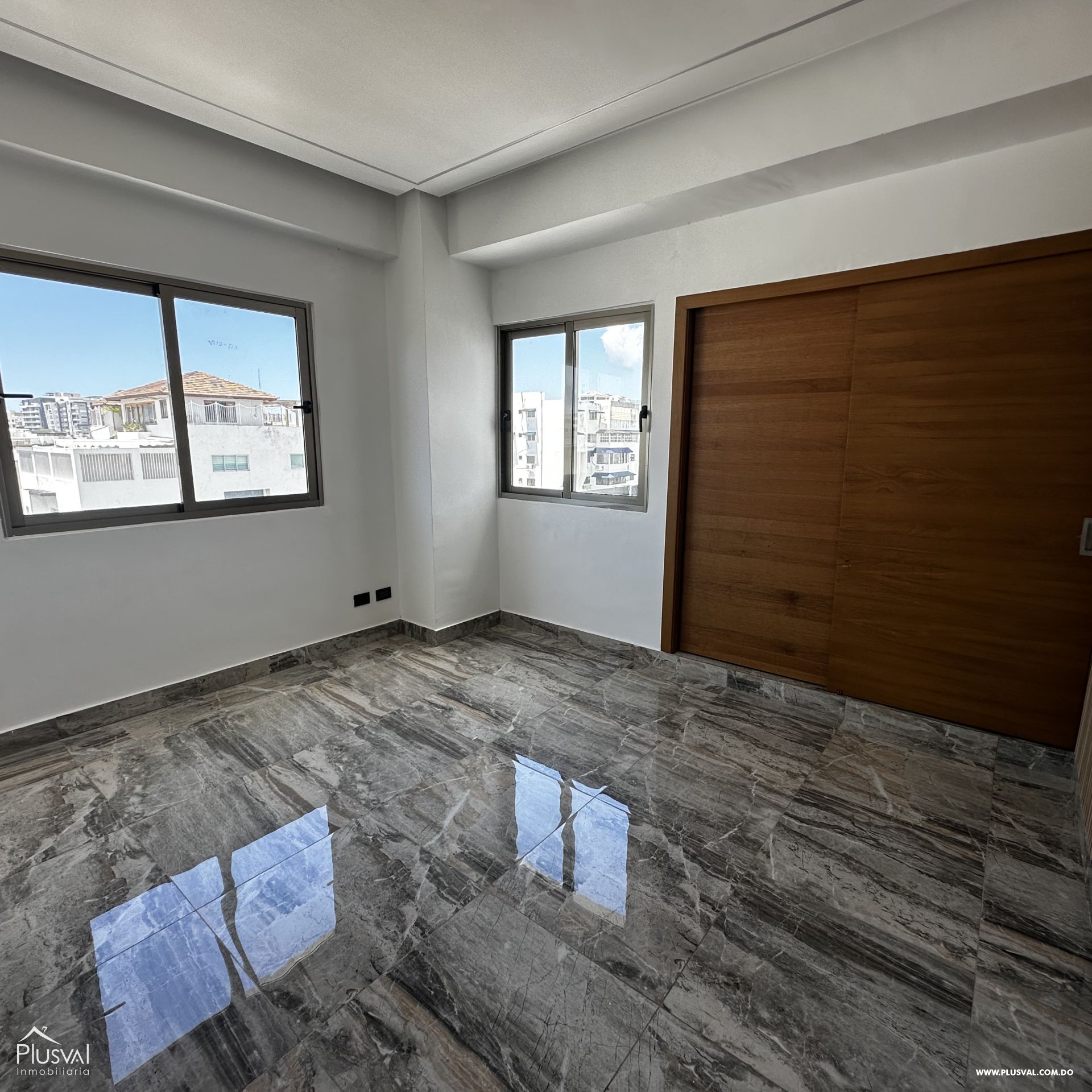 Cómodo apartamento de 2 habitaciones en el centro de Naco 440426