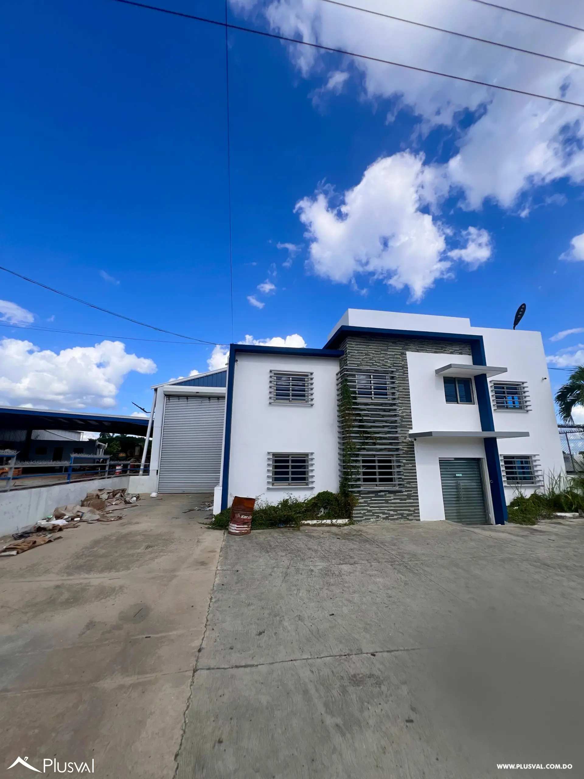 Nave Industrial en Venta en la Autopista Duarte, con Excelente Acceso 475399