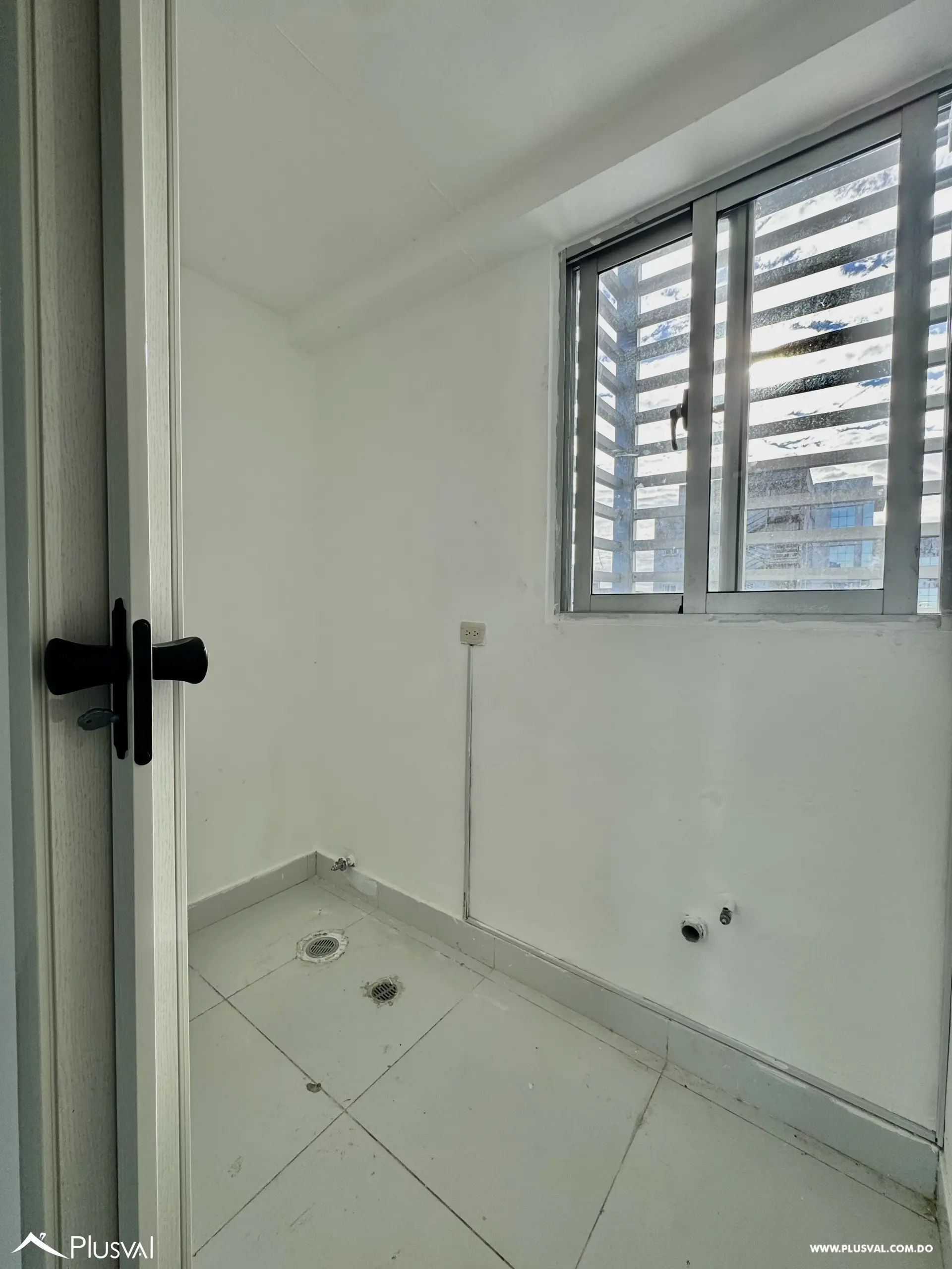 Alquiler de Local Comercial en Los Prados 484852