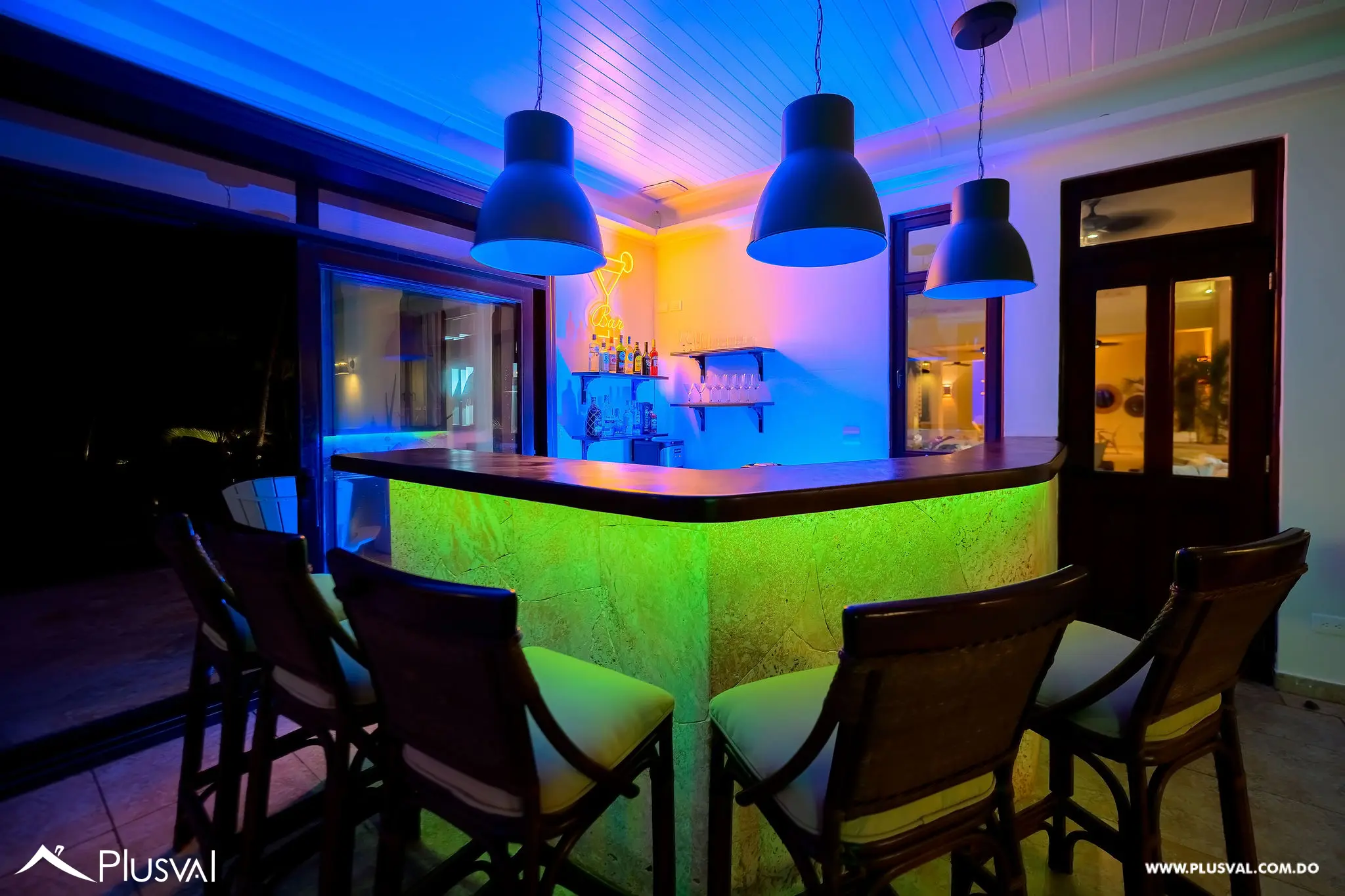 Preciosa Villa en venta. primera línea de playa en Cabrera 476763