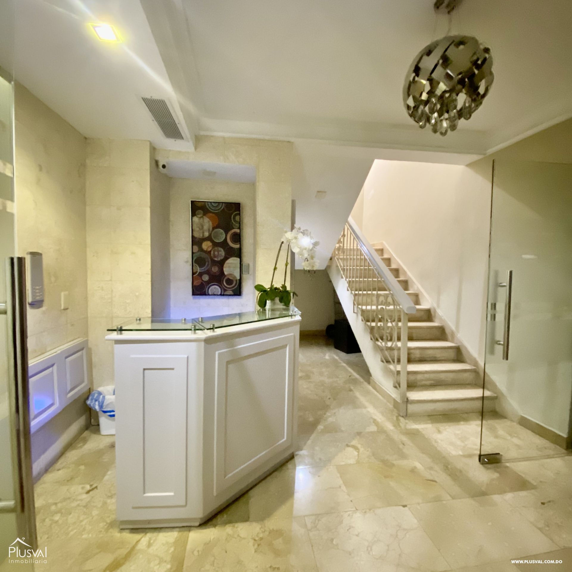 Apartamento Clásico modernizado en Paraíso con Amplios Espacios 380121